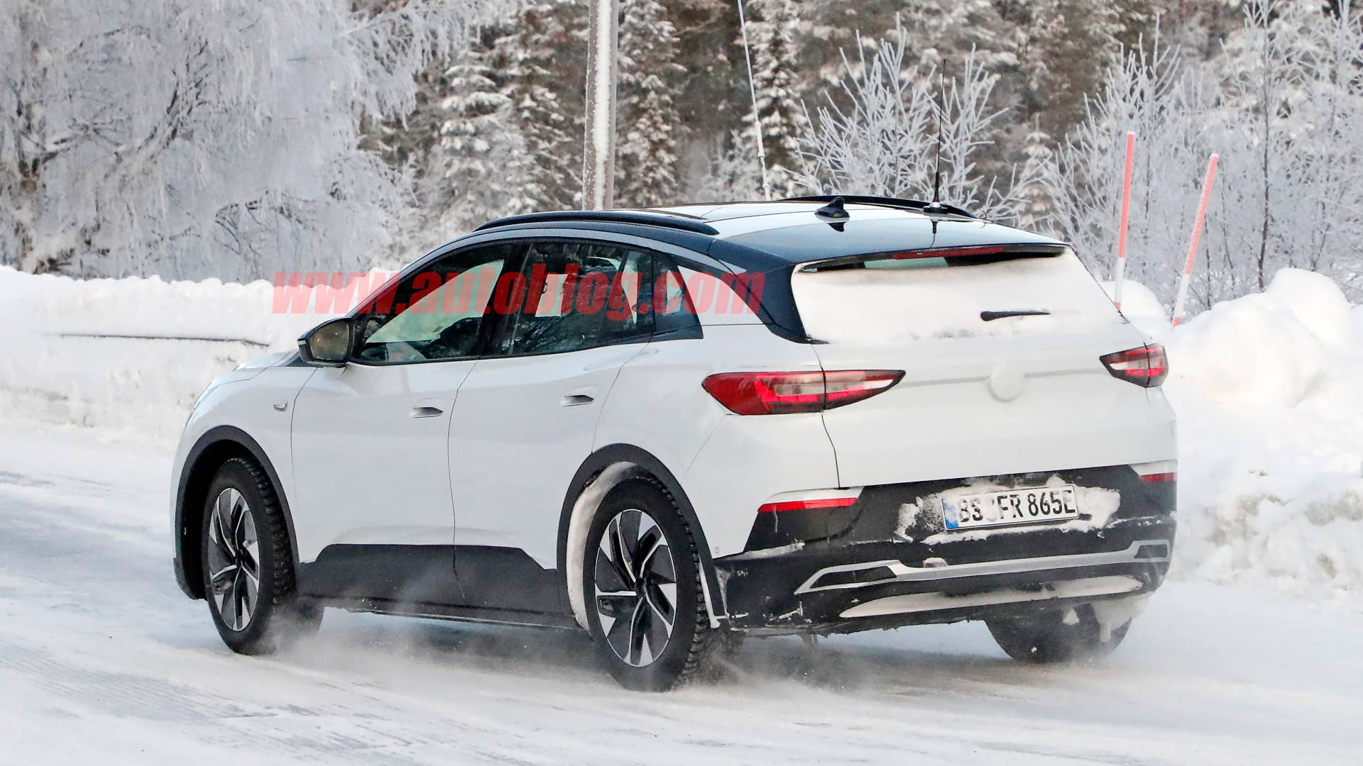 Volkswagen ID.4 spy shots show a nearly production-ready electric ...