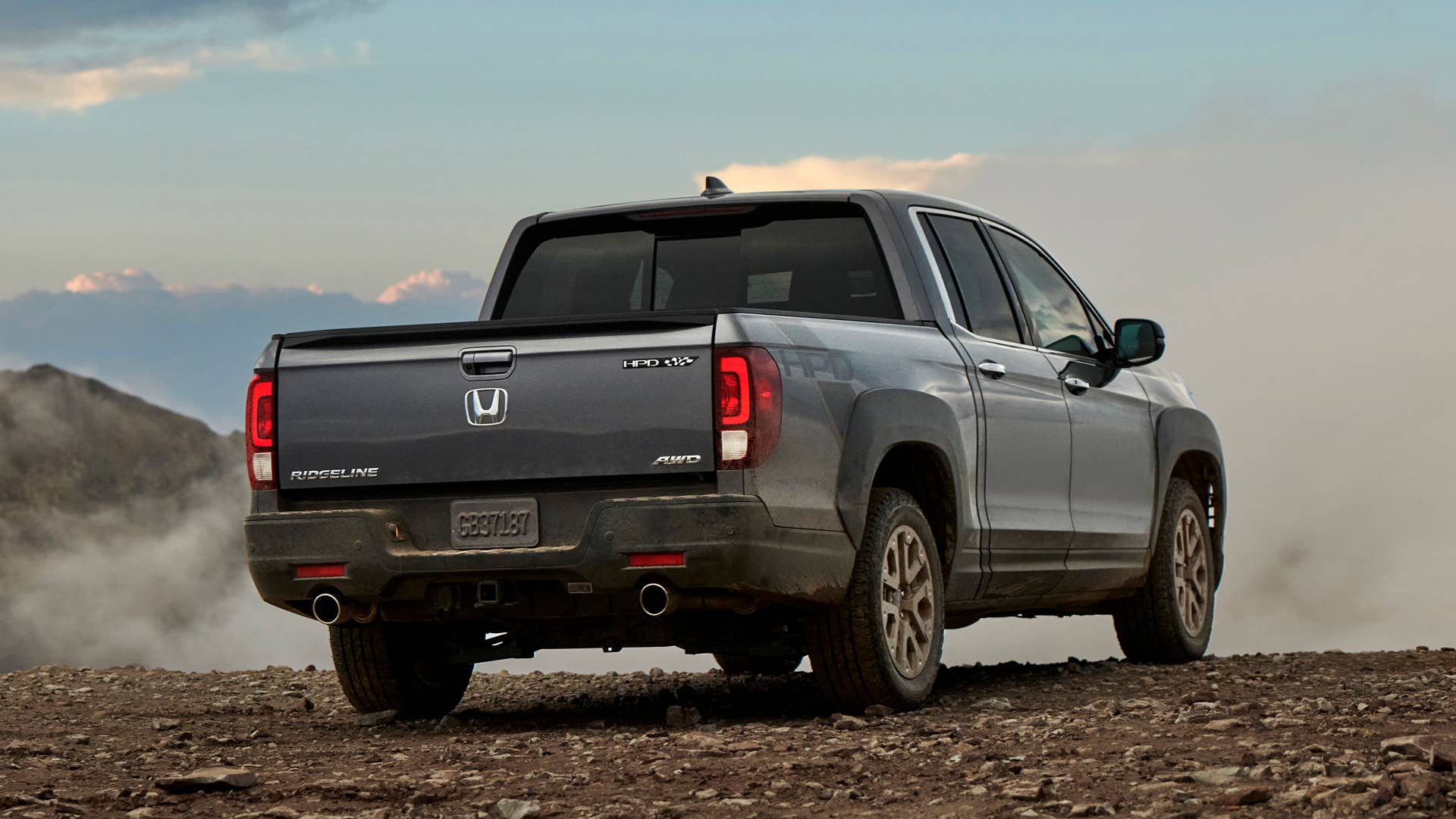 2021 Honda Ridgeline debuts, and it finally looks like a truck - Autoblog