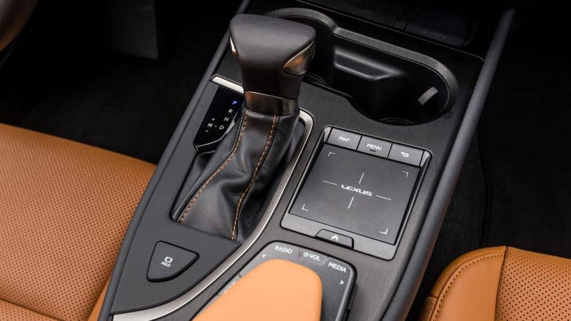 2020 Lexus UX Review & Buying Guide | Stylish and small, with a