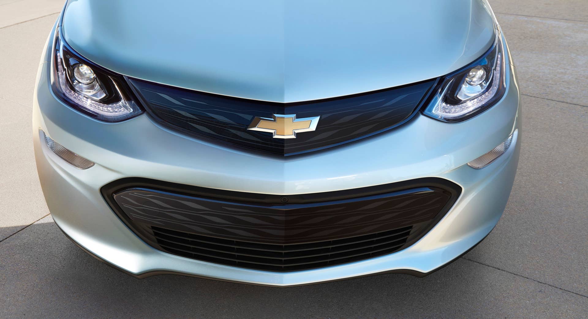 2017 Chevy Bolt front fascia