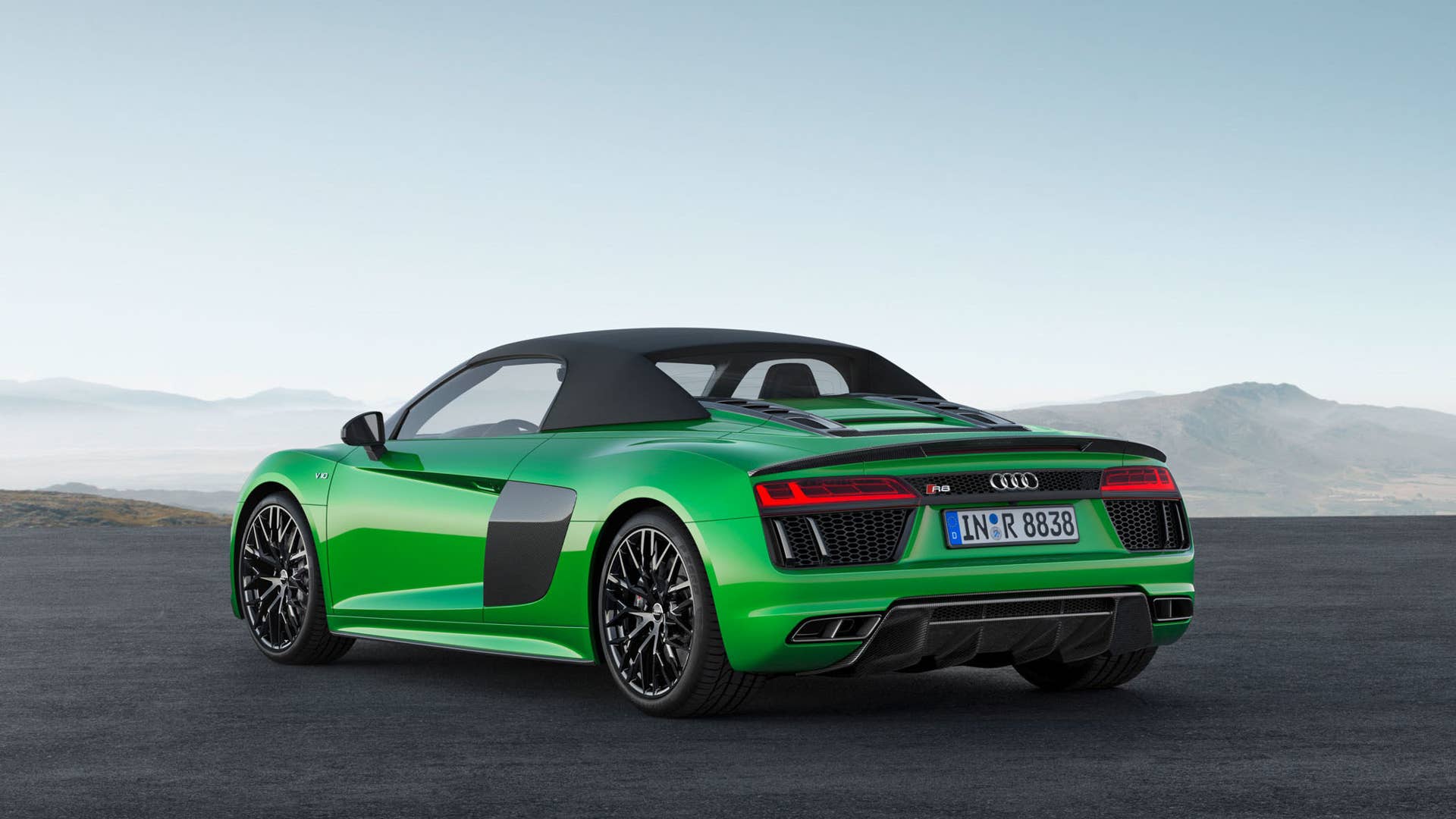 Audi R8 Spyder V10 Plus rear top up