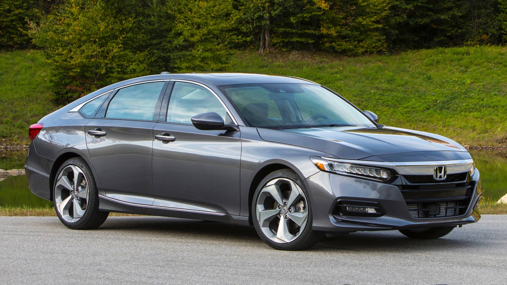 2019 Honda Accord Touring 2.0T