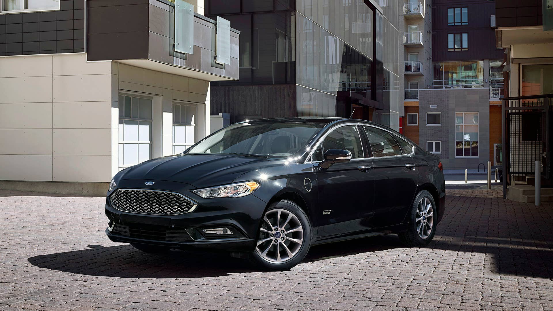 2017 Ford Fusion front 3/4 view
