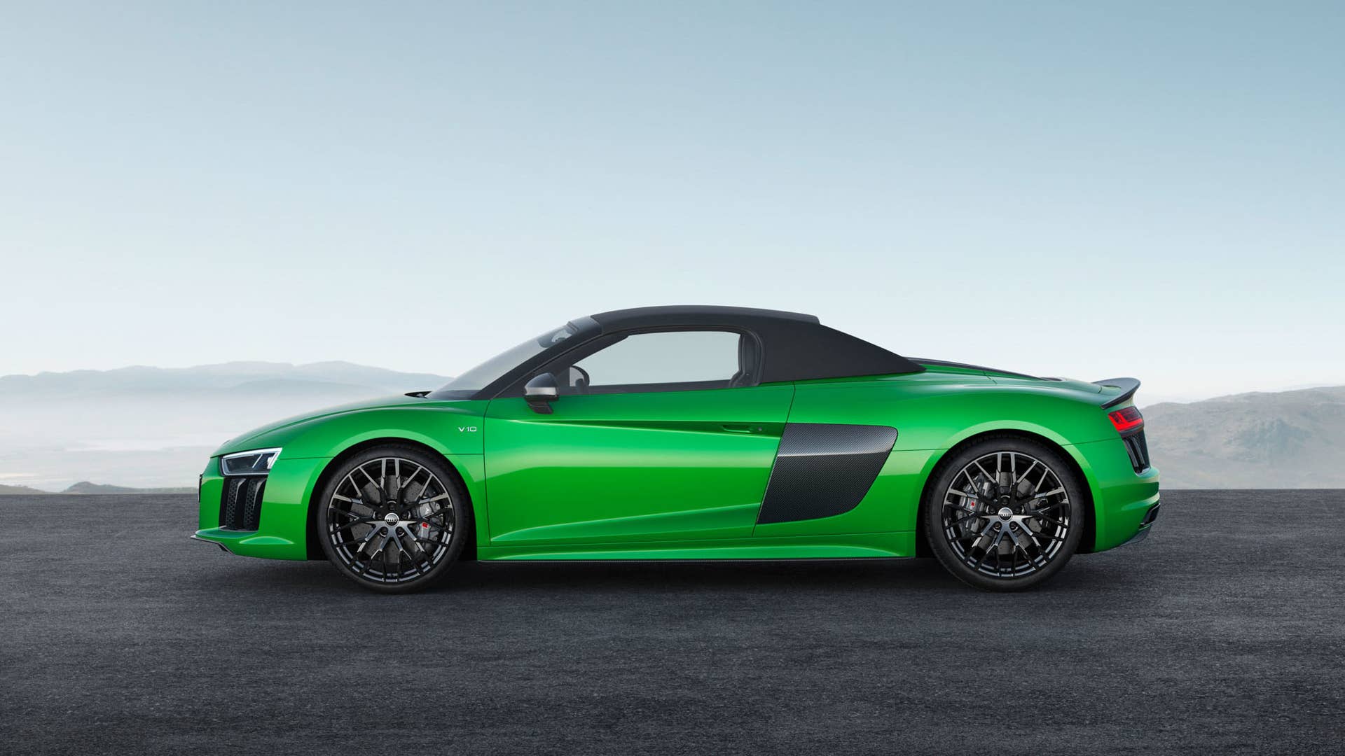 Audi R8 Spyder V10 Plus profile top up