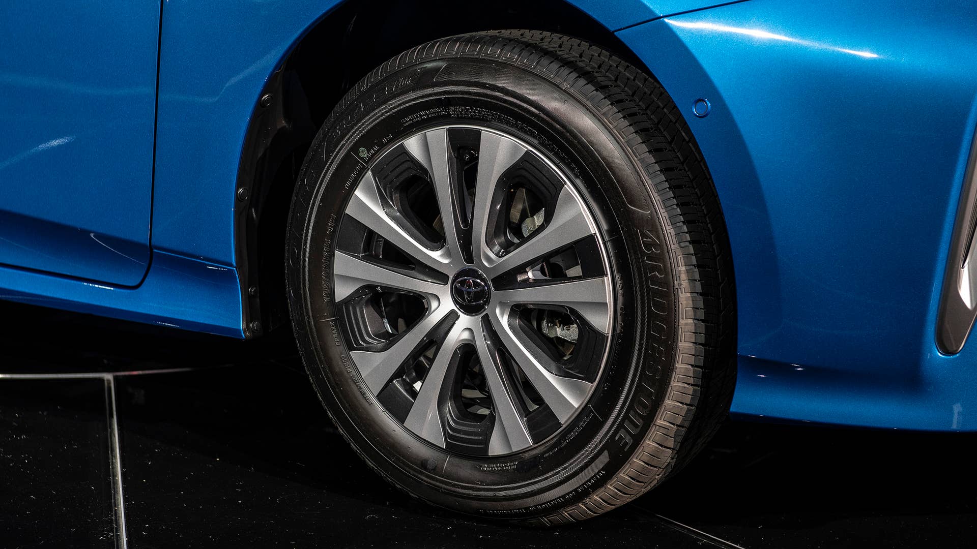 2019 Toyota Prius AWD-e