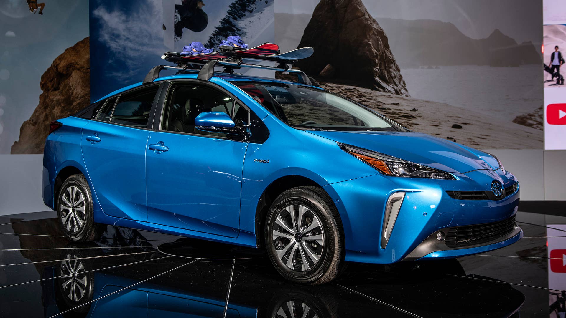 2019 Toyota Prius AWD-e