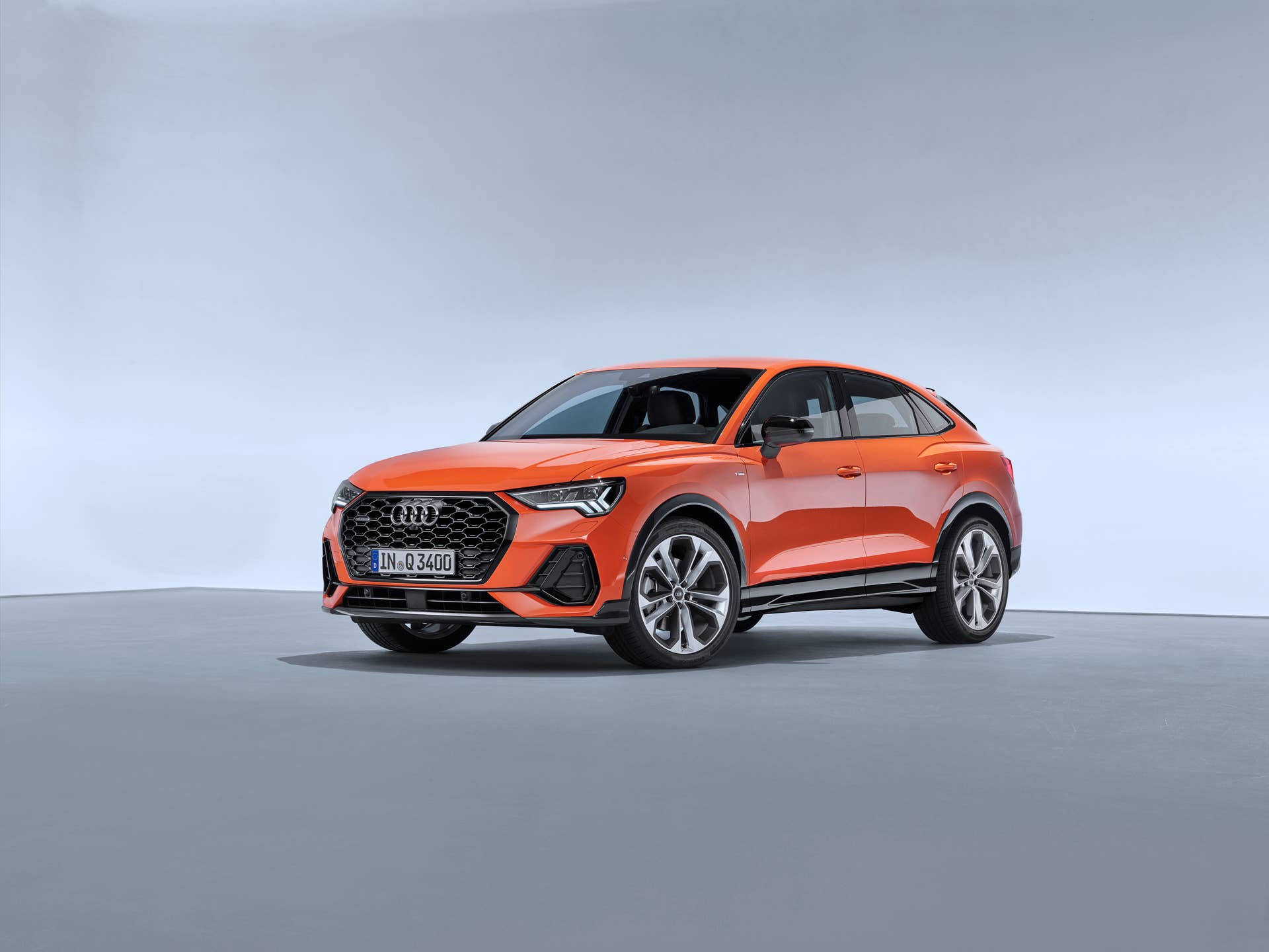 Static photo, Colour: Pulse orange