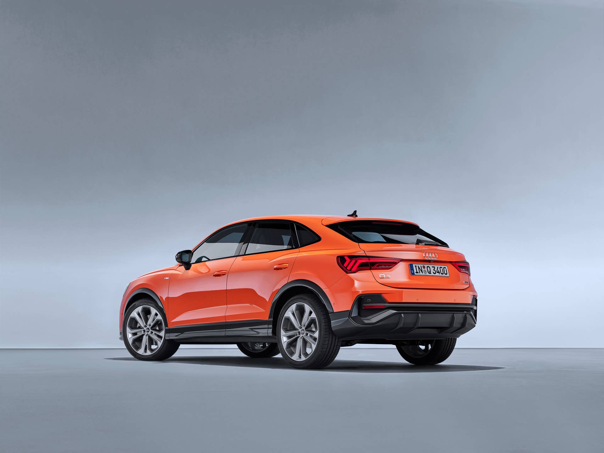 Static photo, Colour: Pulse orange