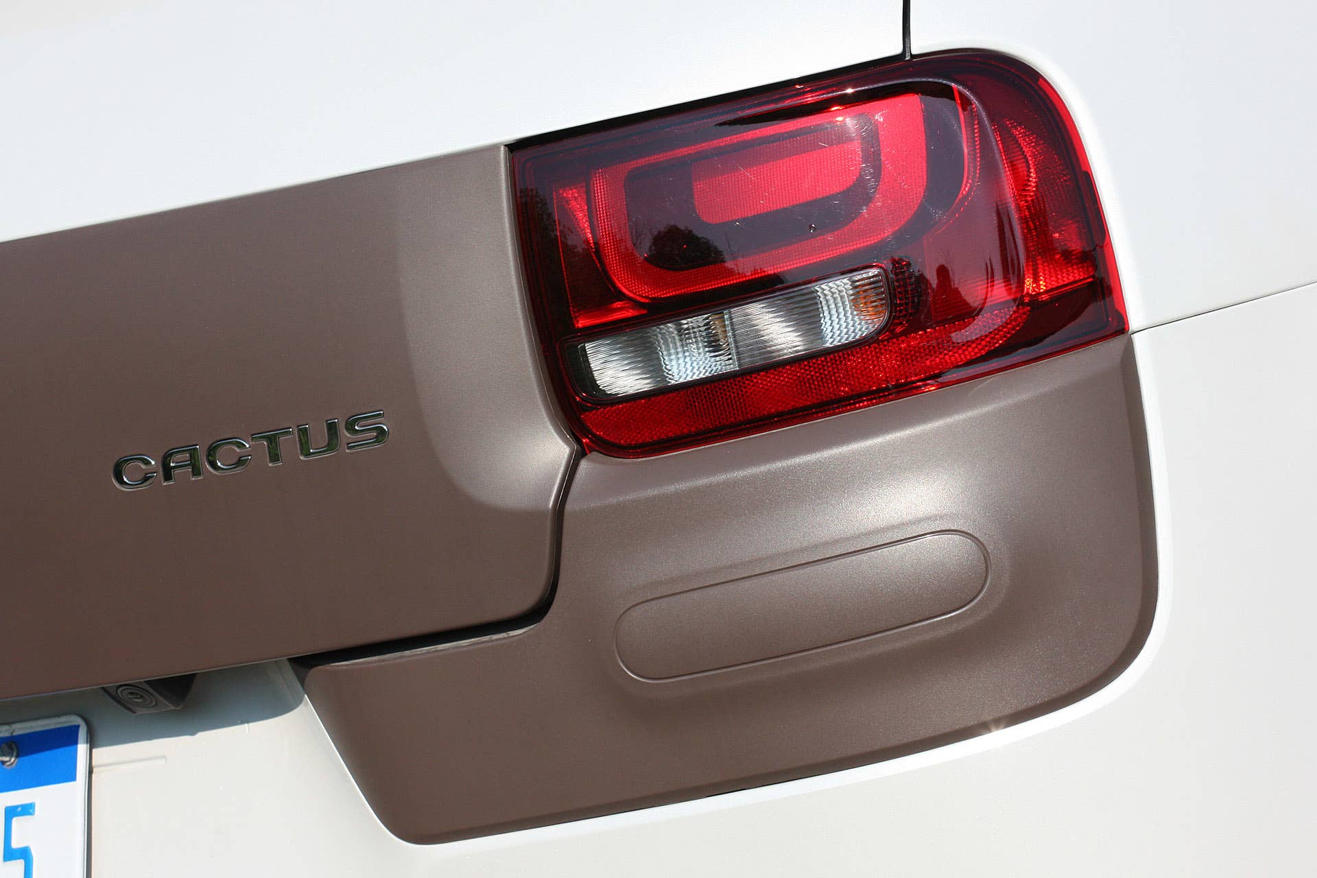 2015 Citroën C4 Cactus taillight