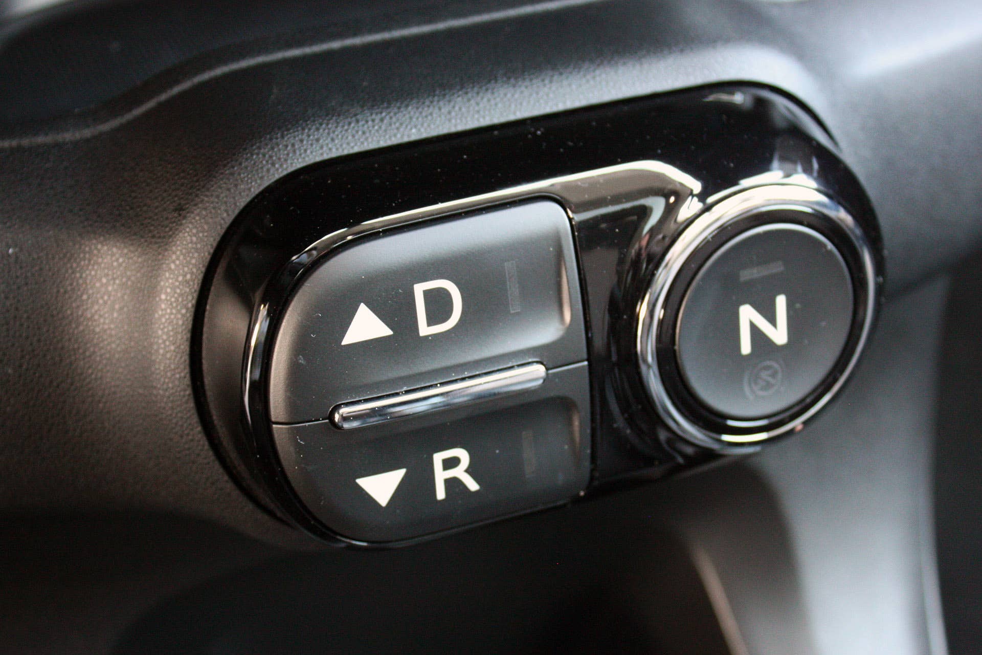 2015 Citroën C4 Cactus gear selector