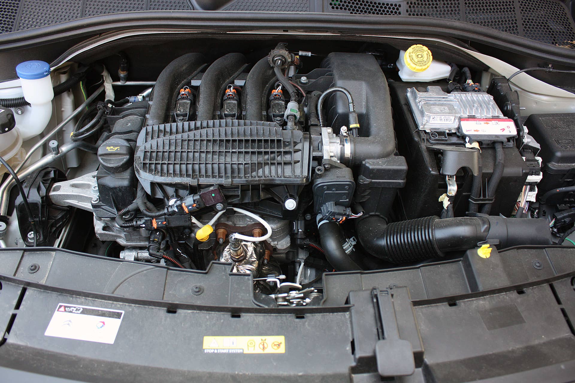 2015 Citroën C4 Cactus engine