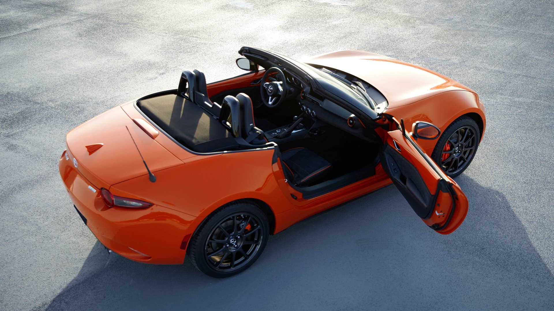 2019 Mazda MX-5 Miata 30th Anniversary Edition