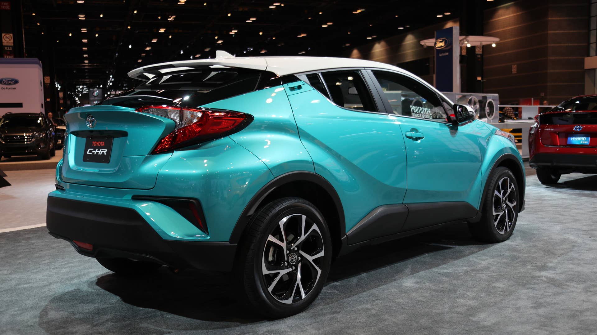 2018 toyota c-hr chicago auto show