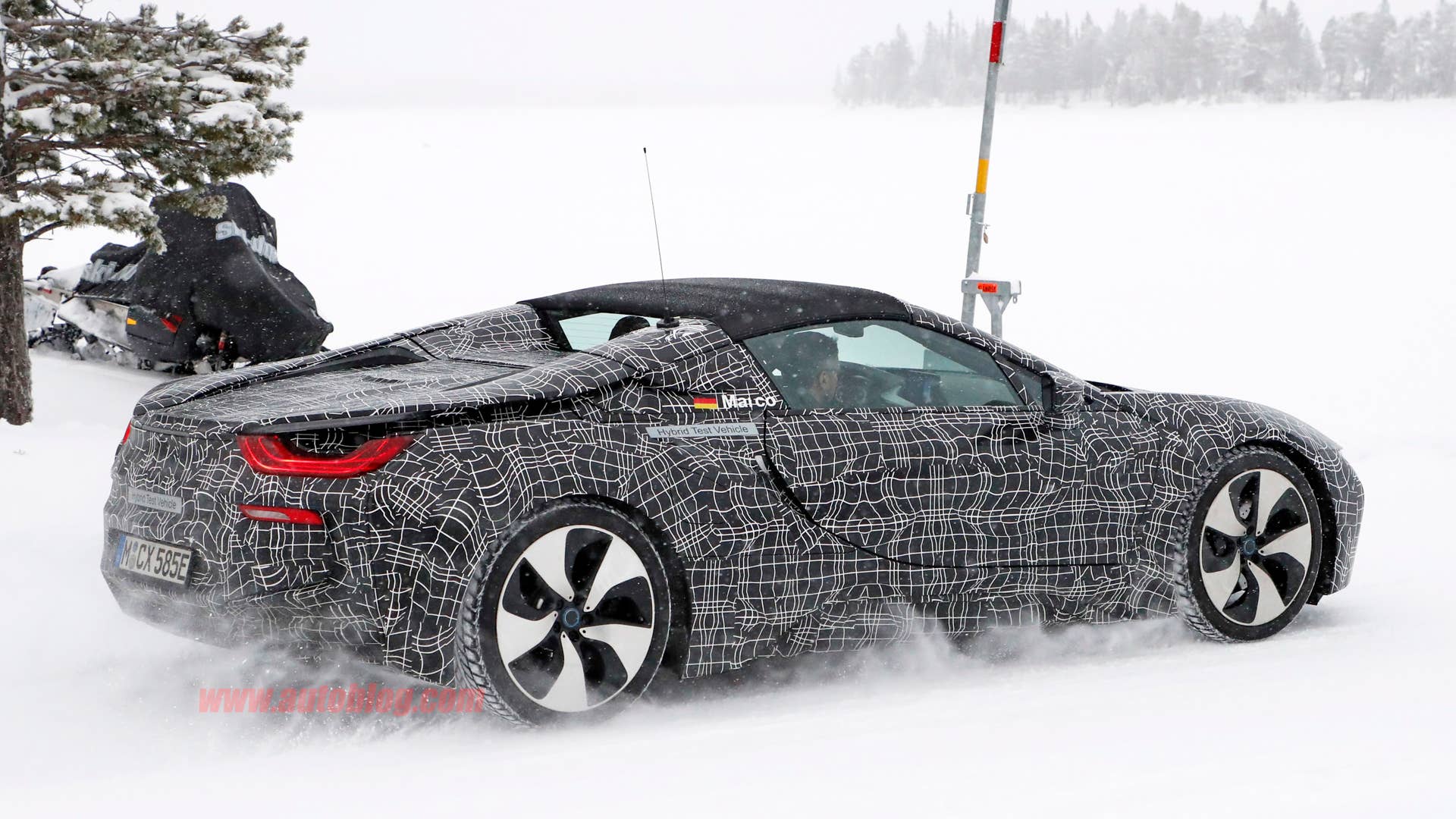 2018 BMW i8 Spyder