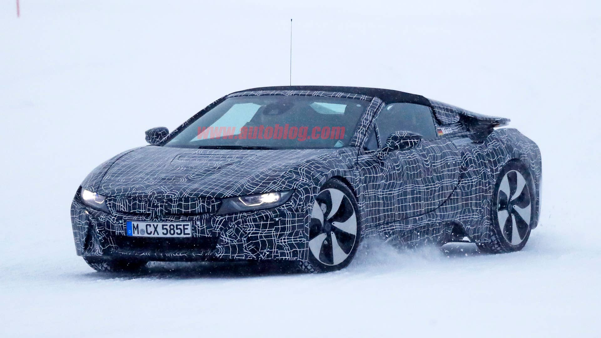 2018 BMW i8 Spyder