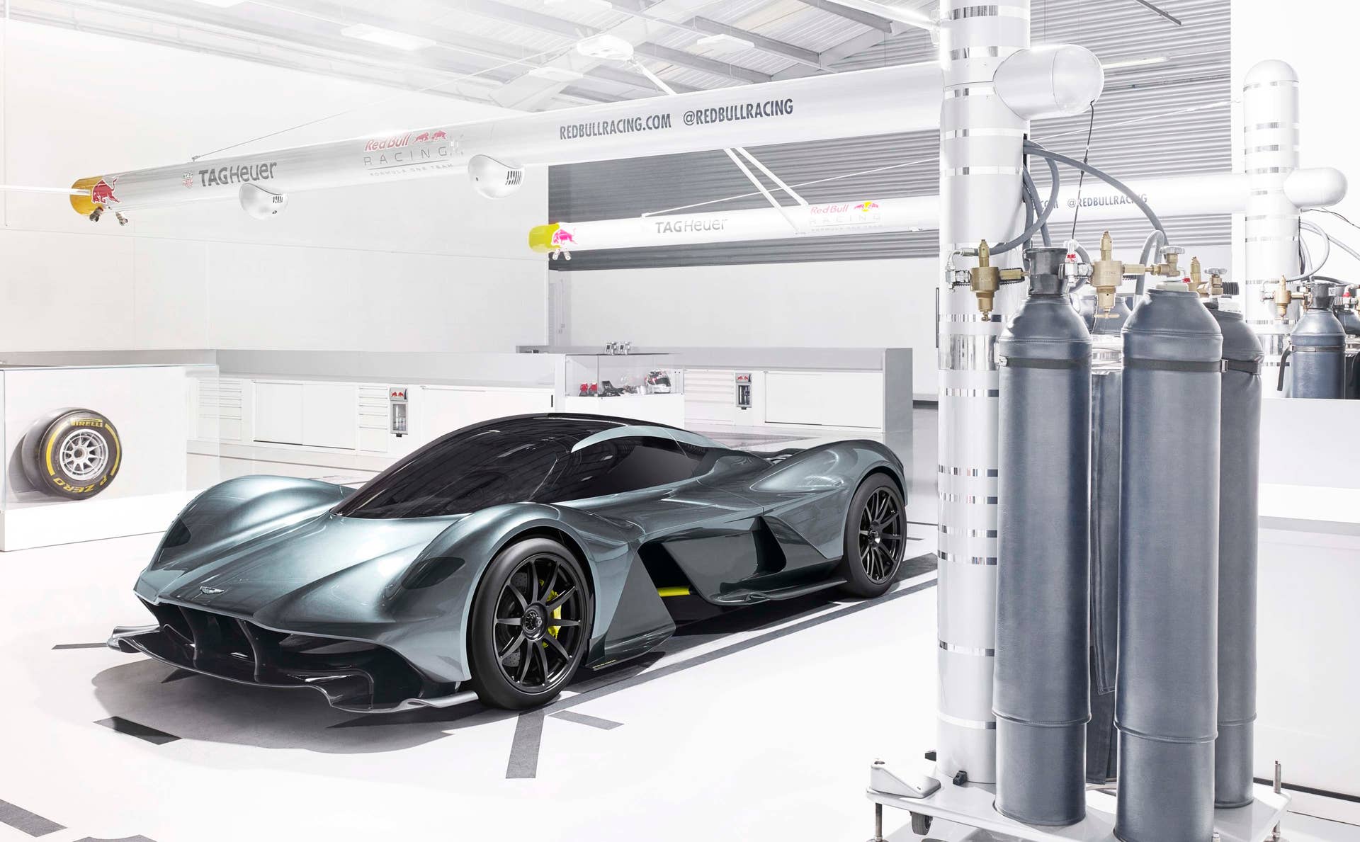 aston martin am-rb 001