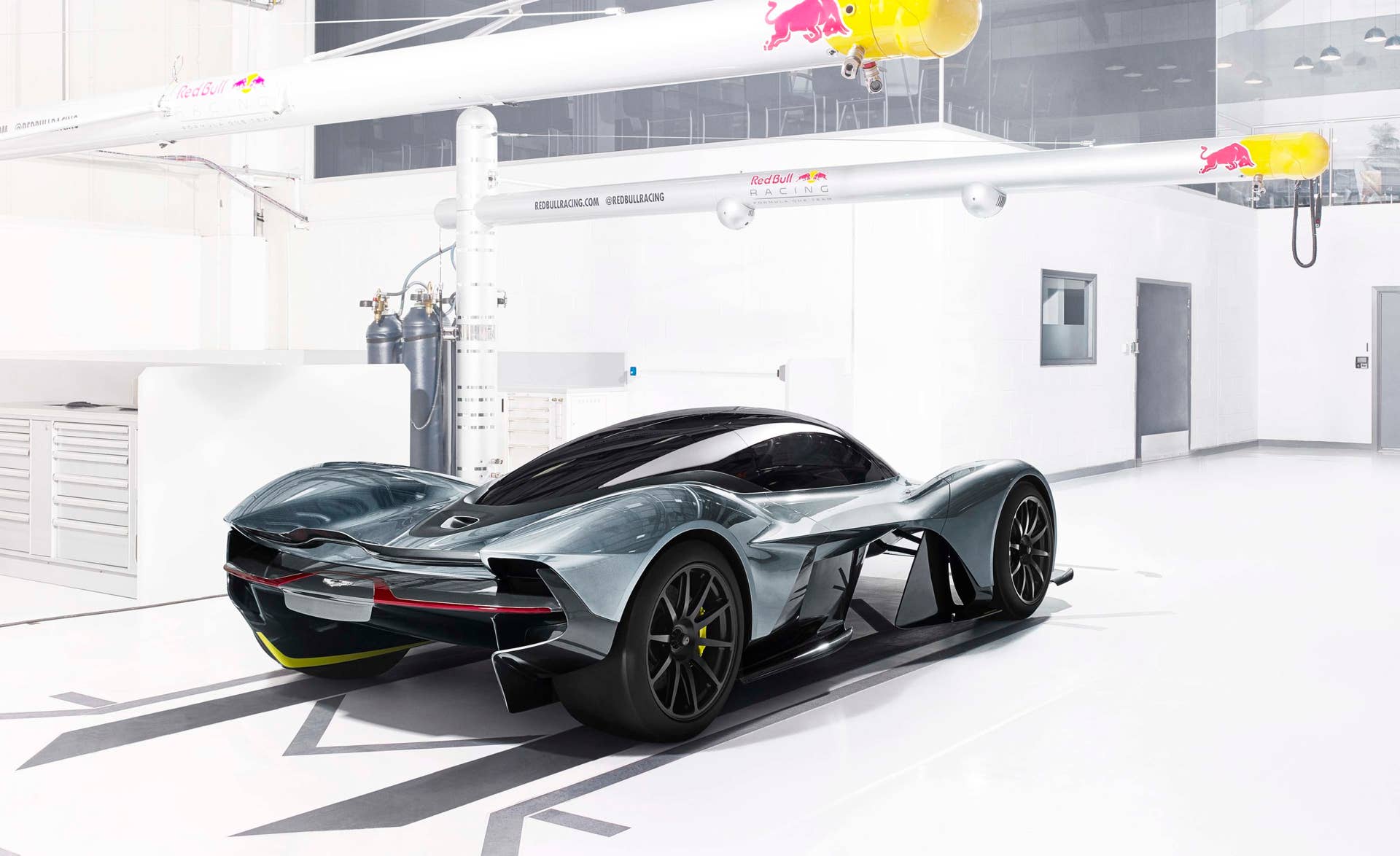 aston martin am-rb 001 rear