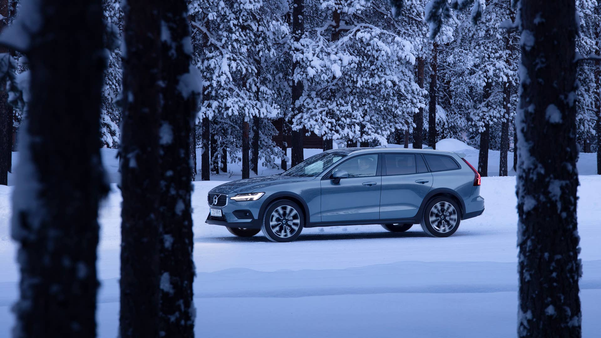 2020 Volvo V60 Cross Country