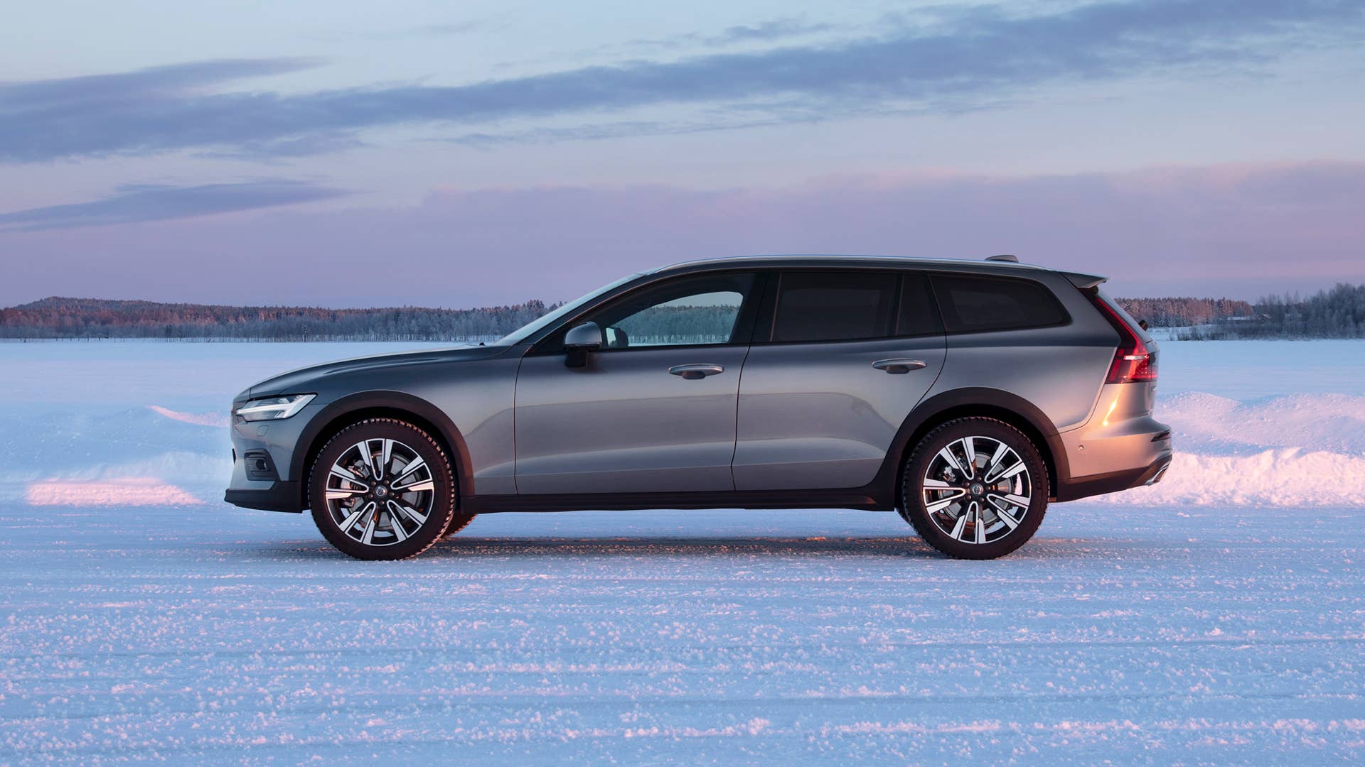 2020 Volvo V60 Cross Country