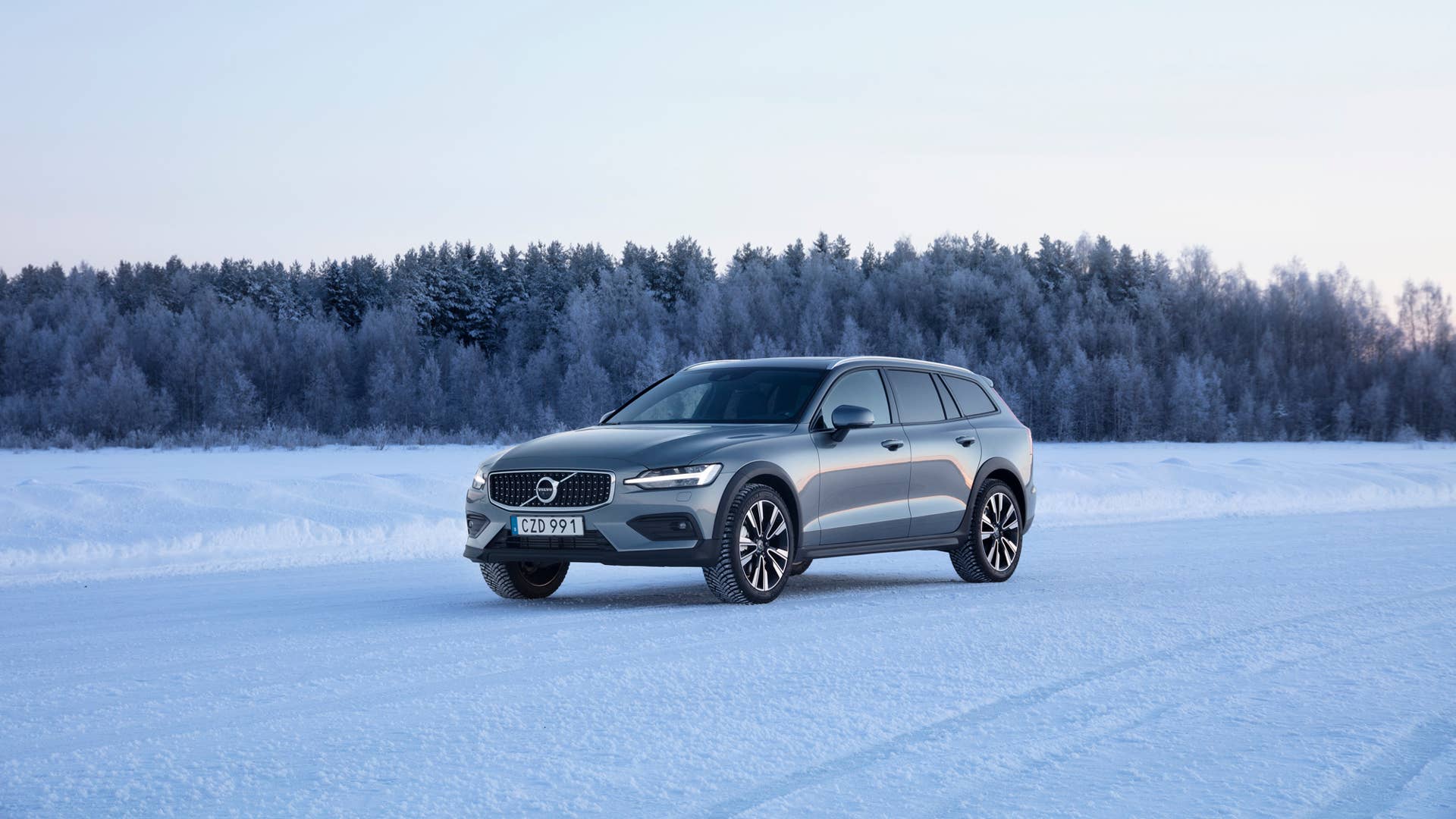 2020 Volvo V60 Cross Country