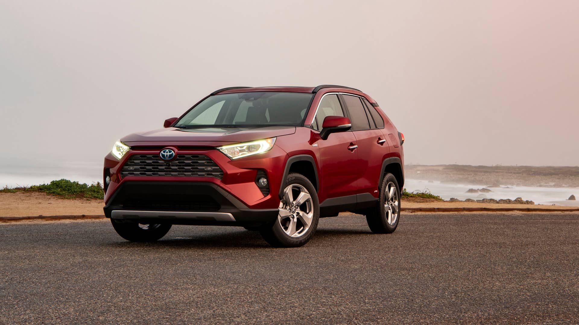 2019 Toyota RAV4 Limited Hybrid