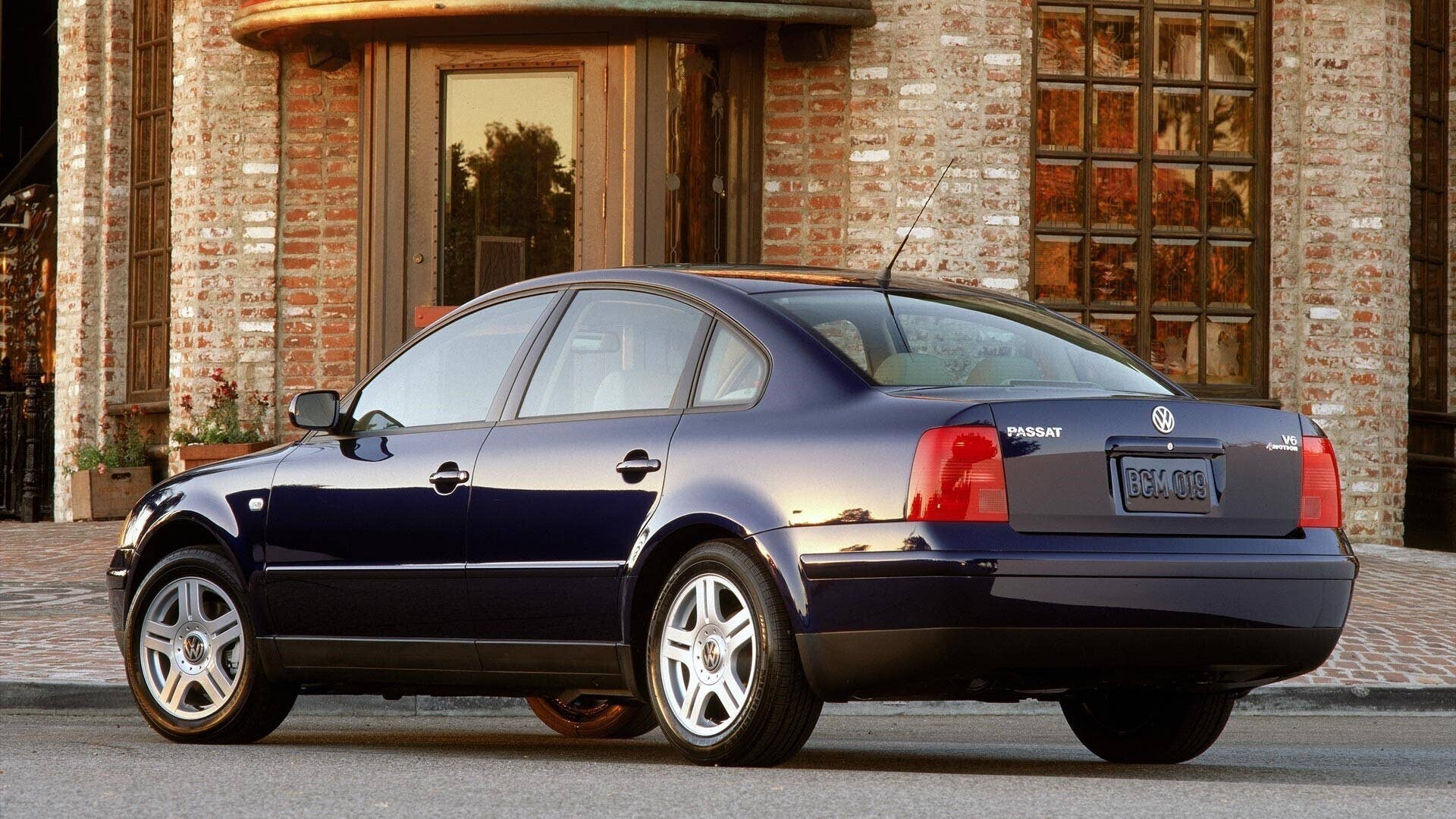 Volkswagen Passat 1973-2019