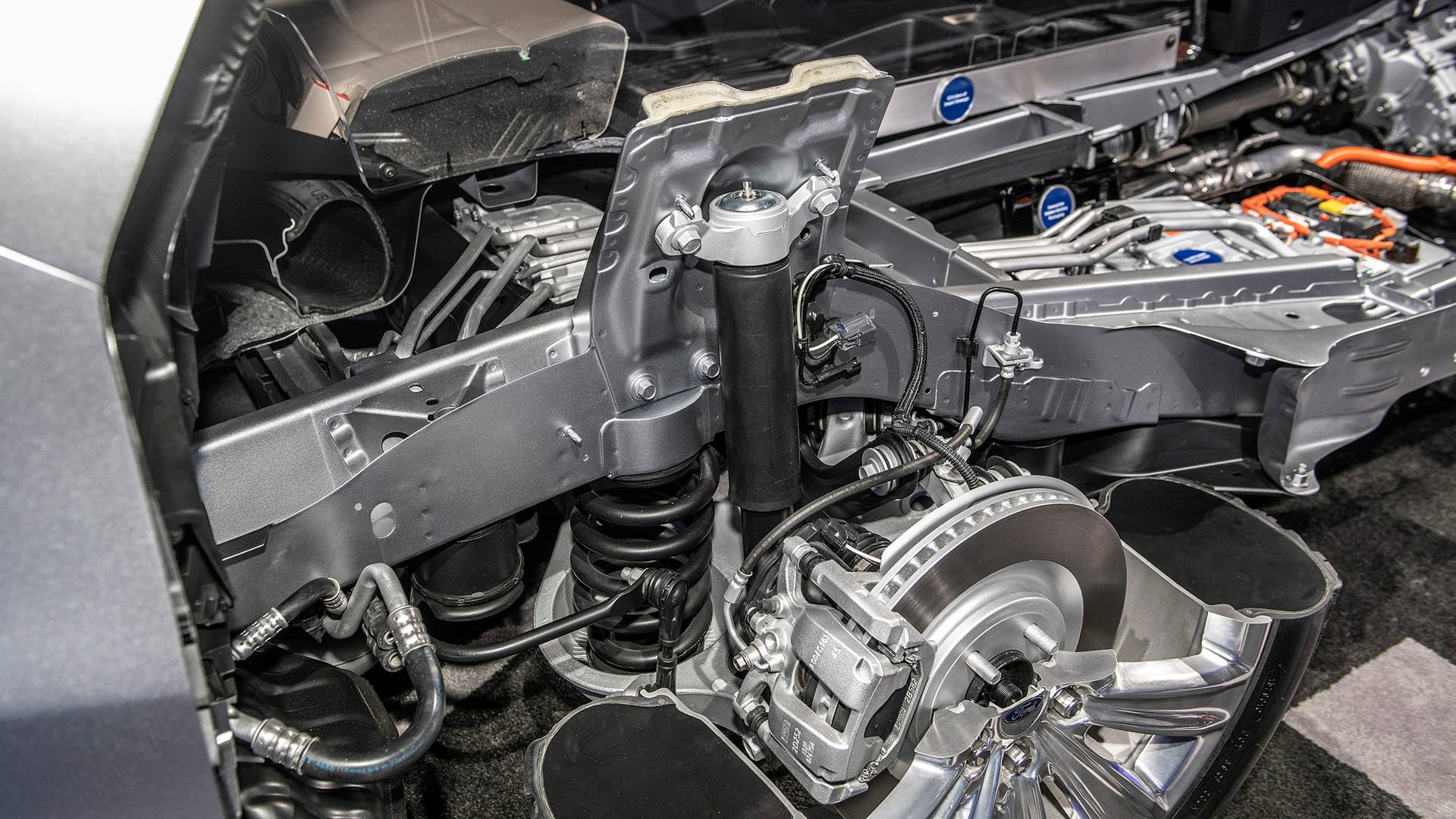 2020 Ford Explorer Hybrid Technical Display