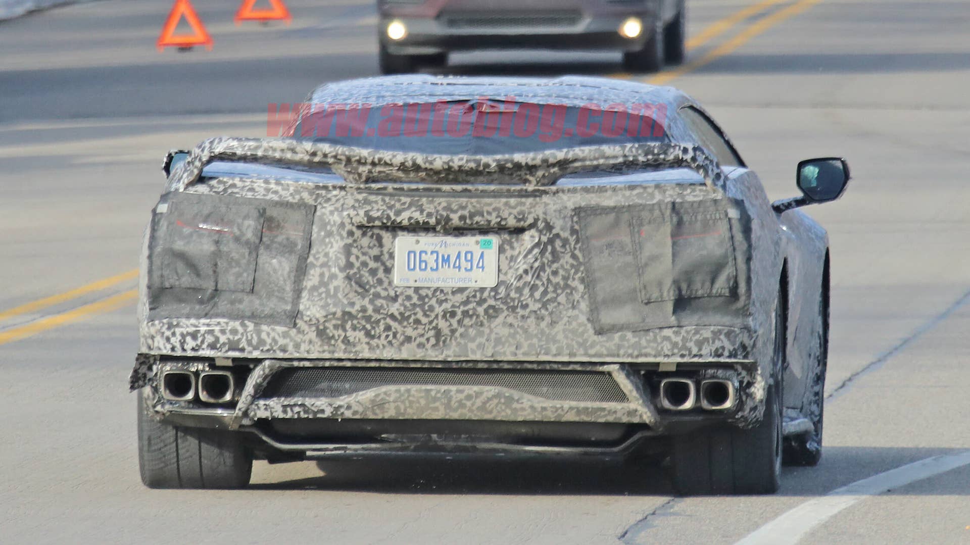 Mid-engine Corvette details