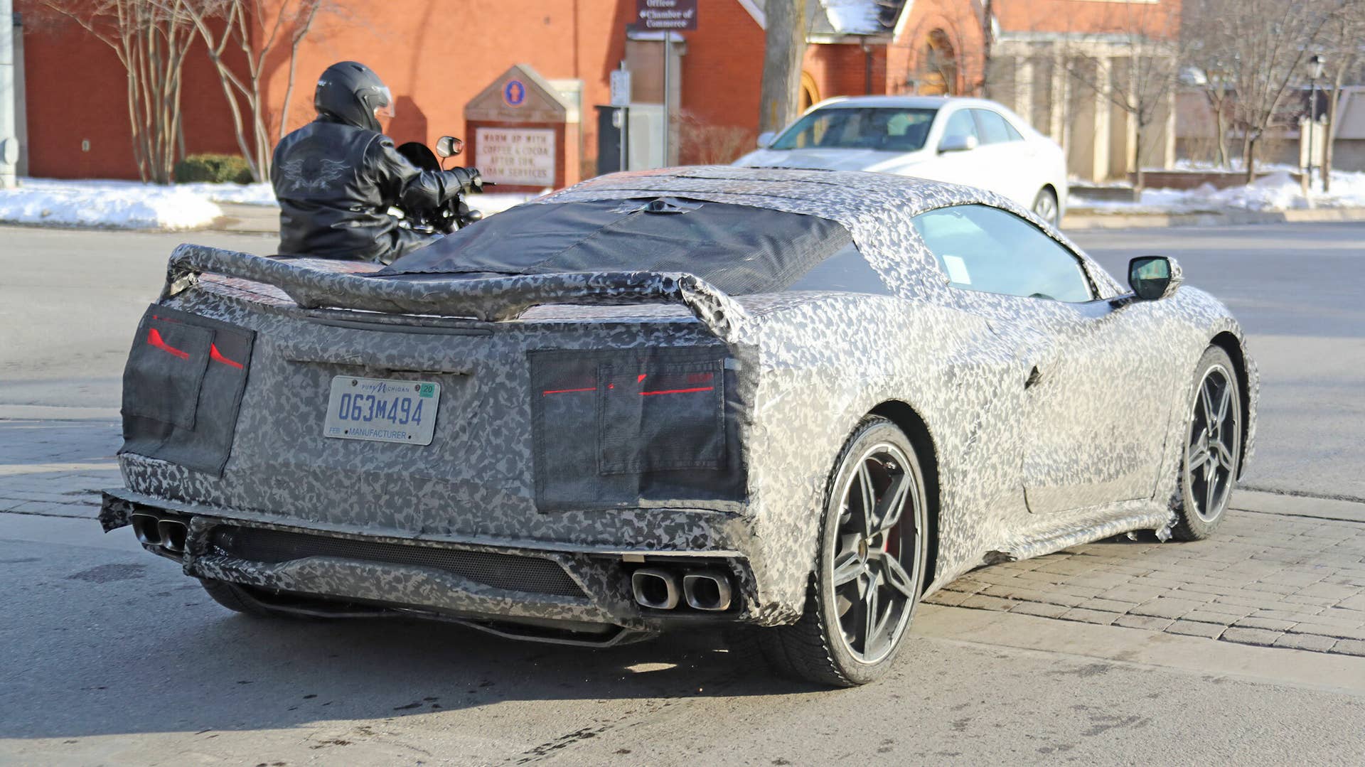 Mid-engine Corvette details