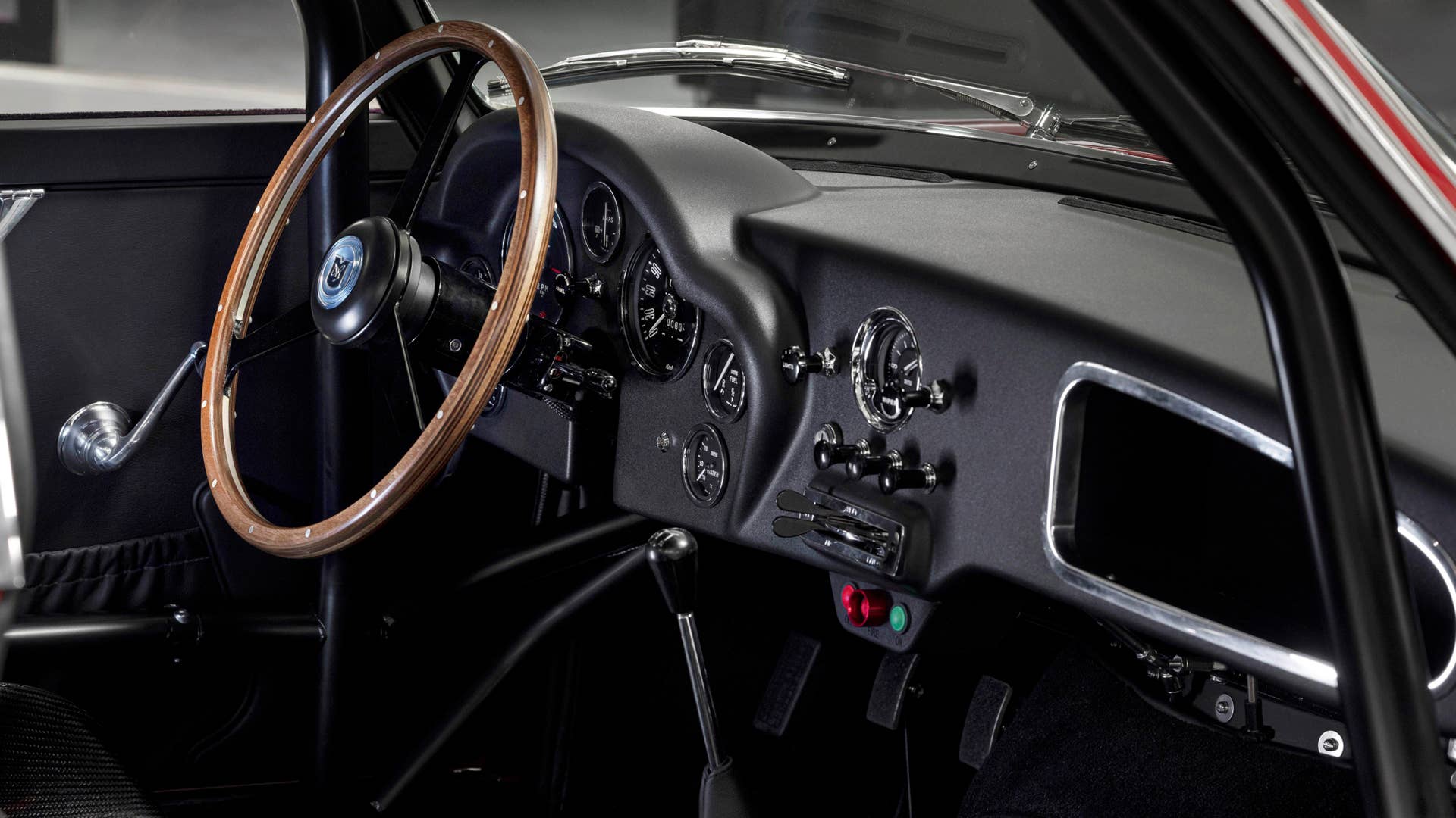 Aston Martin DB4 GT Zagato Continuation