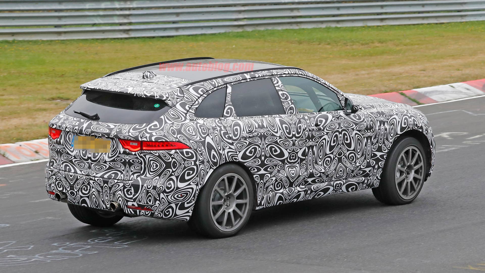 2019 Jaguar F-Pace R rear right 3/4