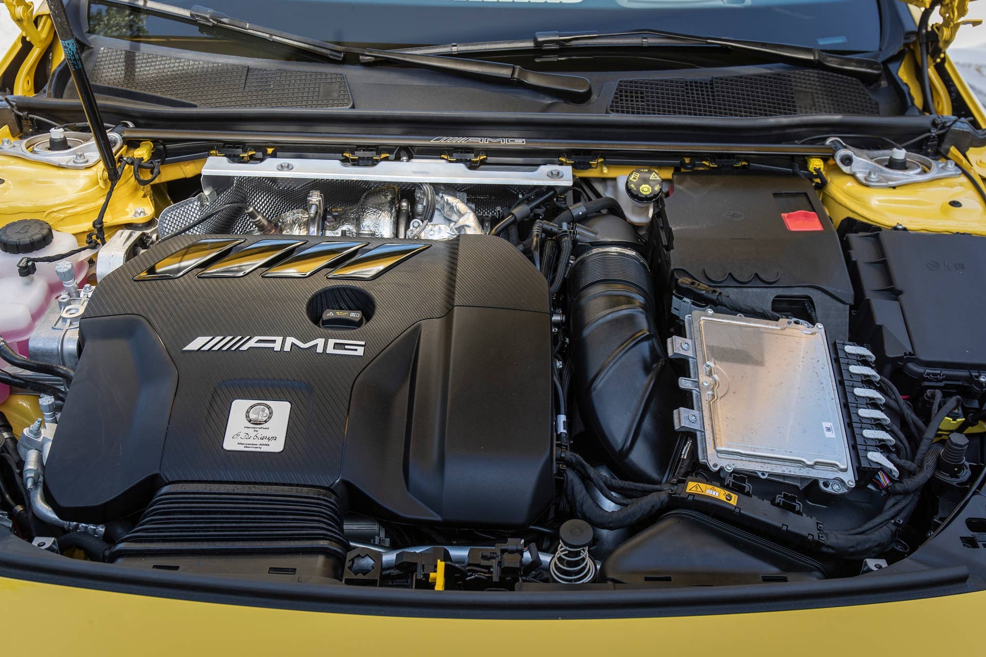 Mercedes-AMG A45 engine