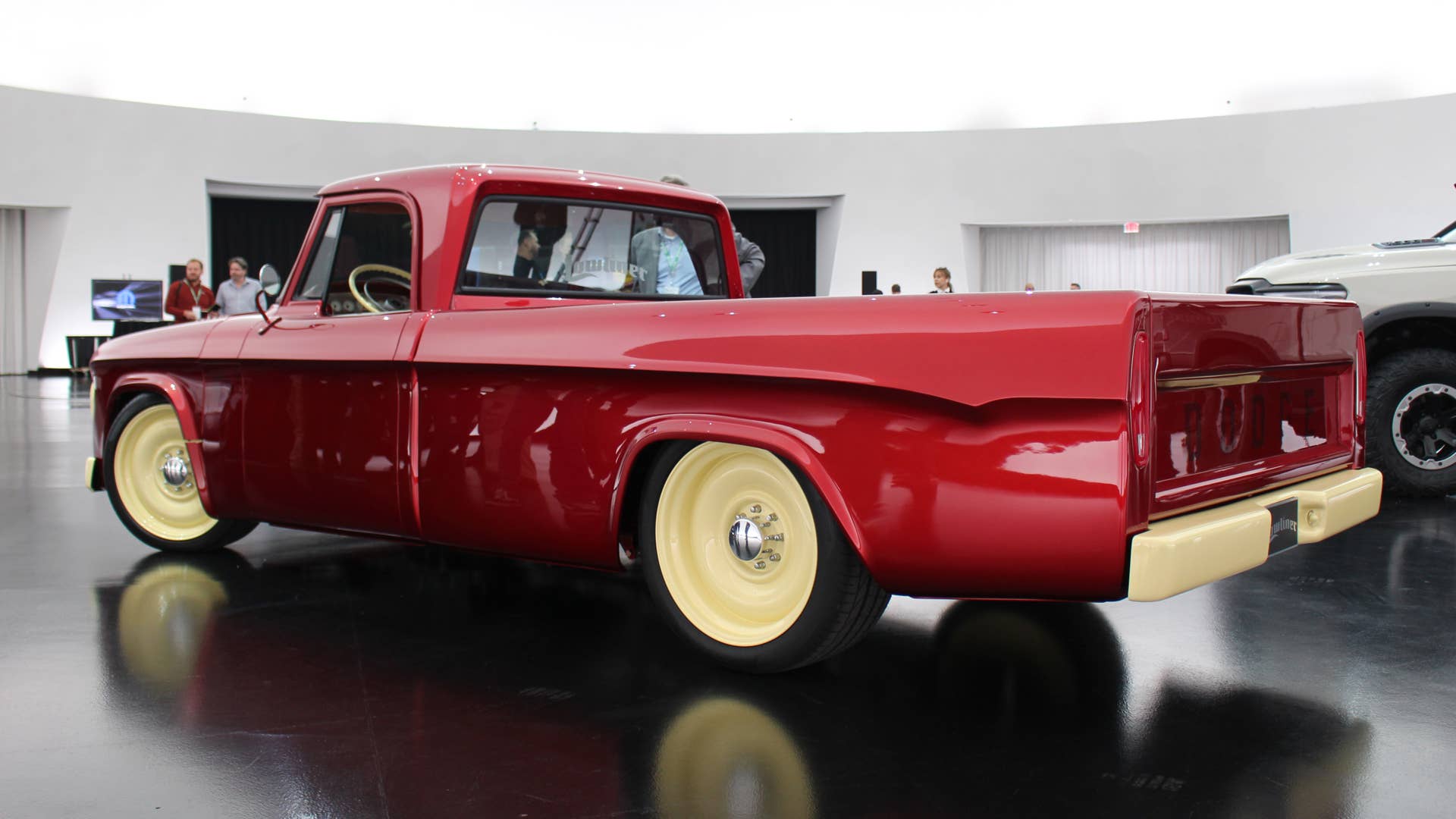 1968 Dodge D200 Lowliner