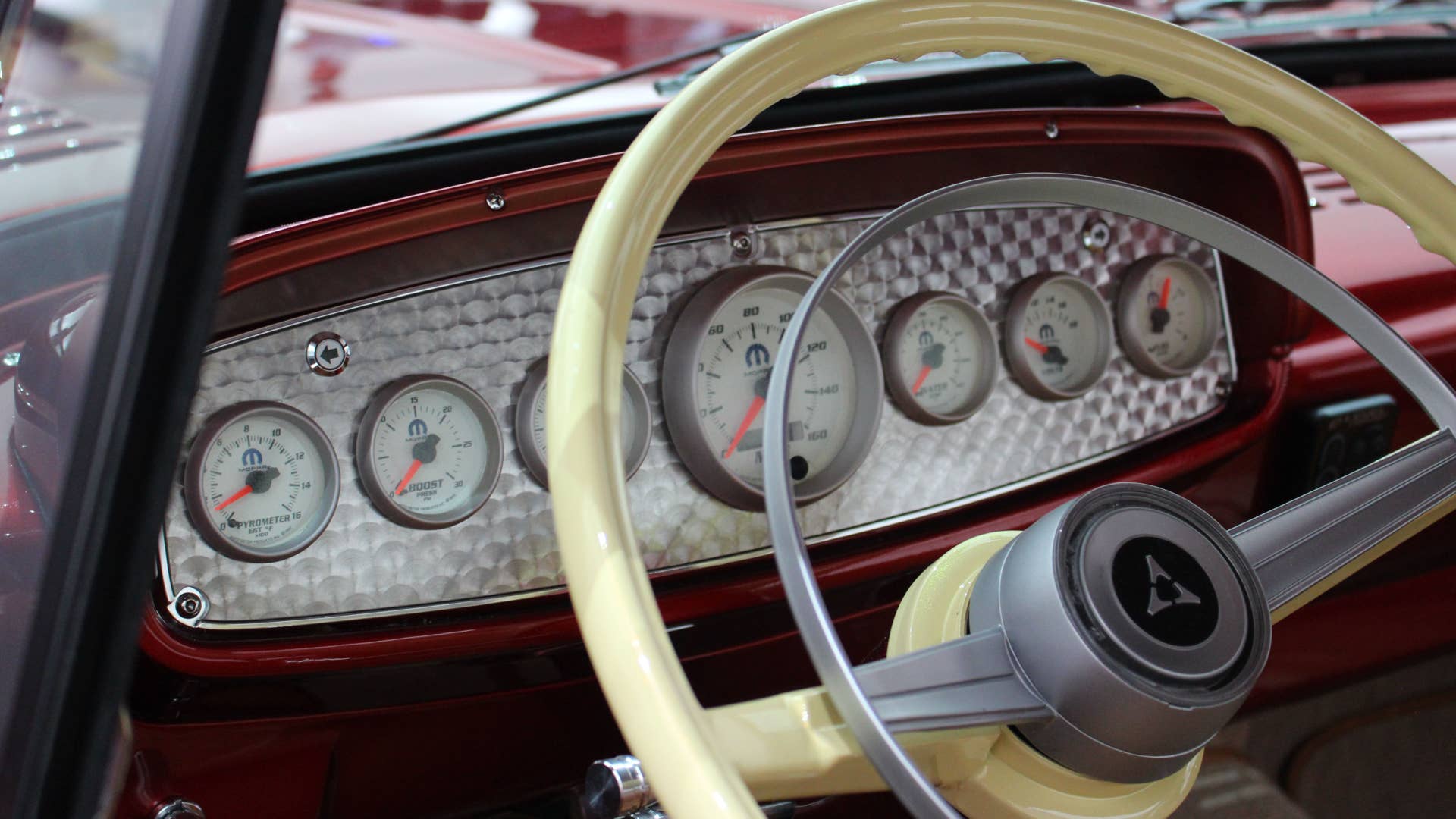1968 Dodge D200 Lowliner