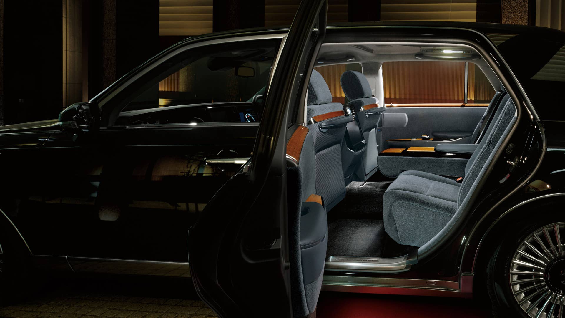 Toyota Century