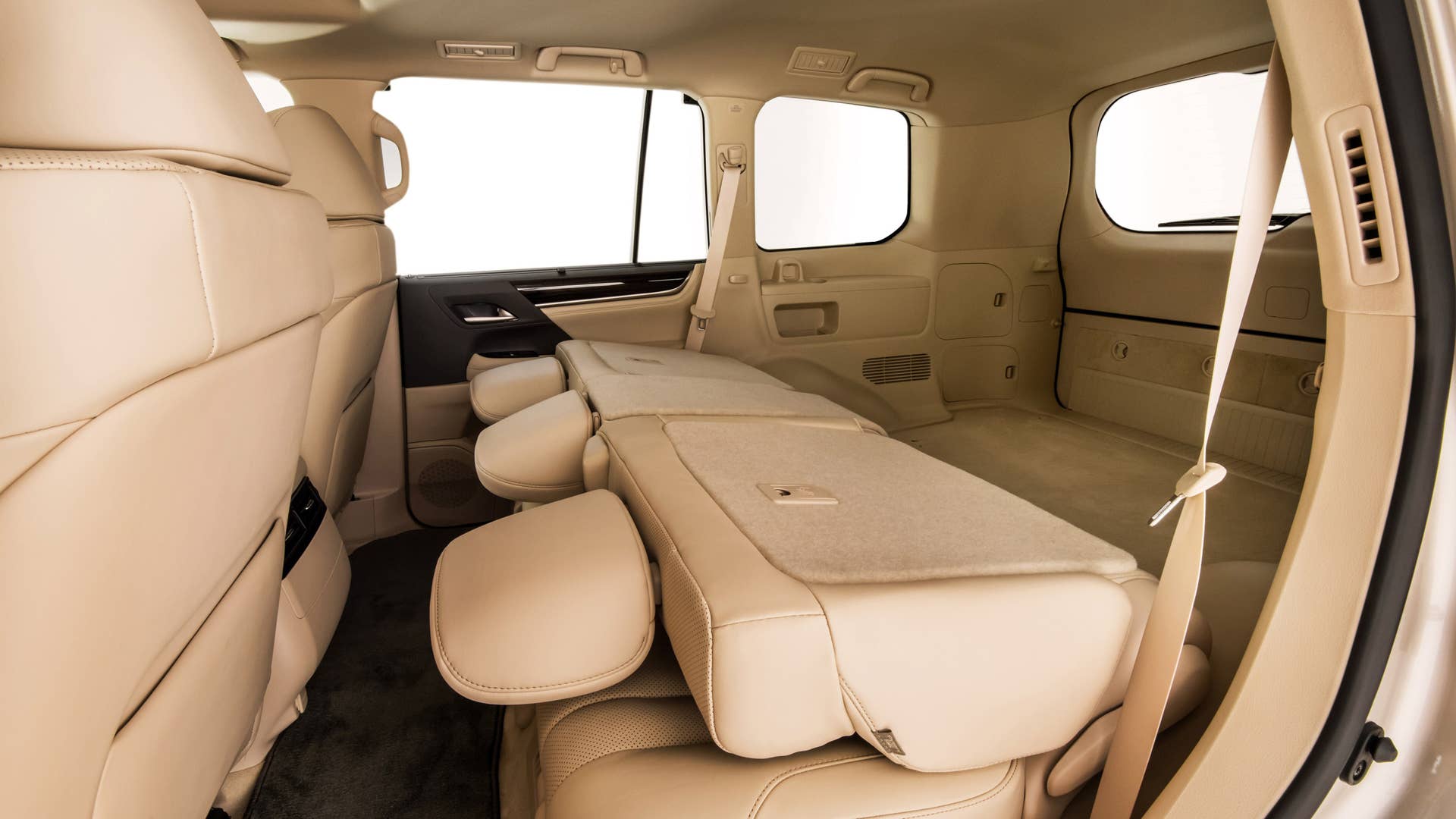 2019 Lexus LX 570