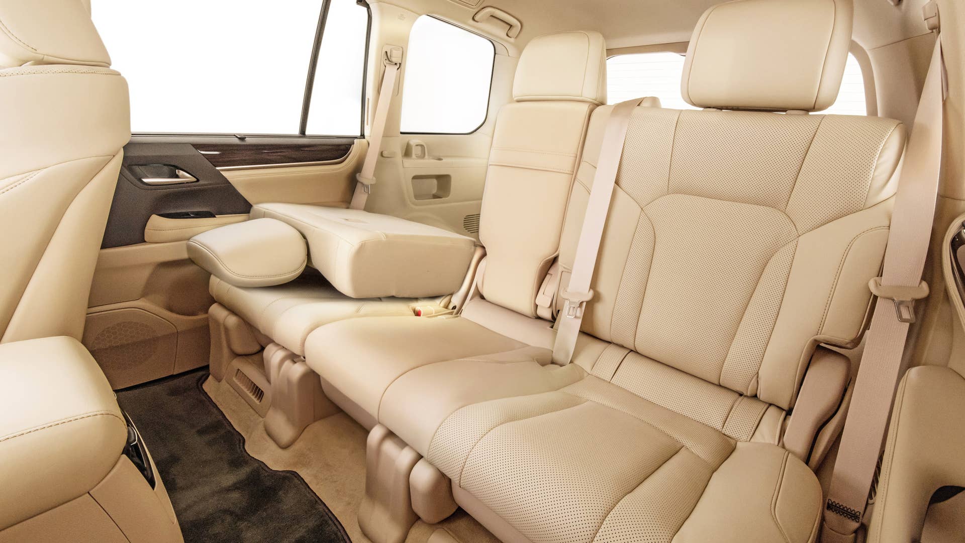2019 Lexus LX 570