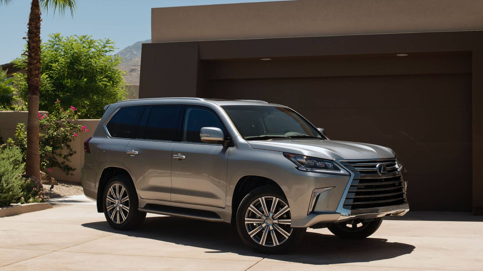 2019 Lexus LX 570