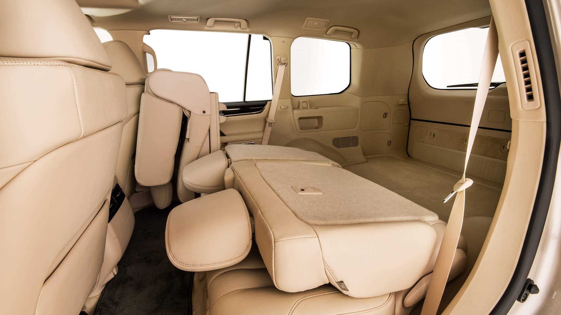 2019 Lexus LX 570