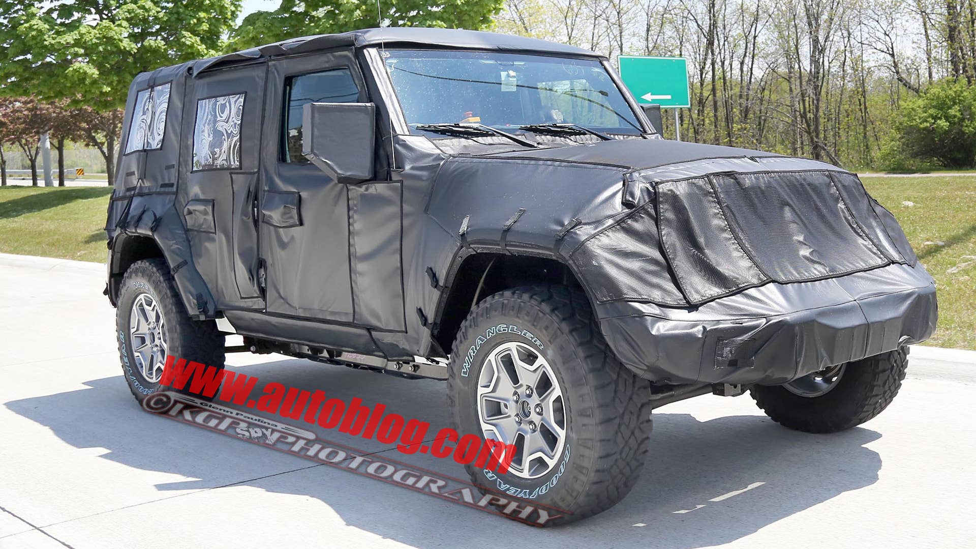 2018 jeep wrangler unlimited spy photo front