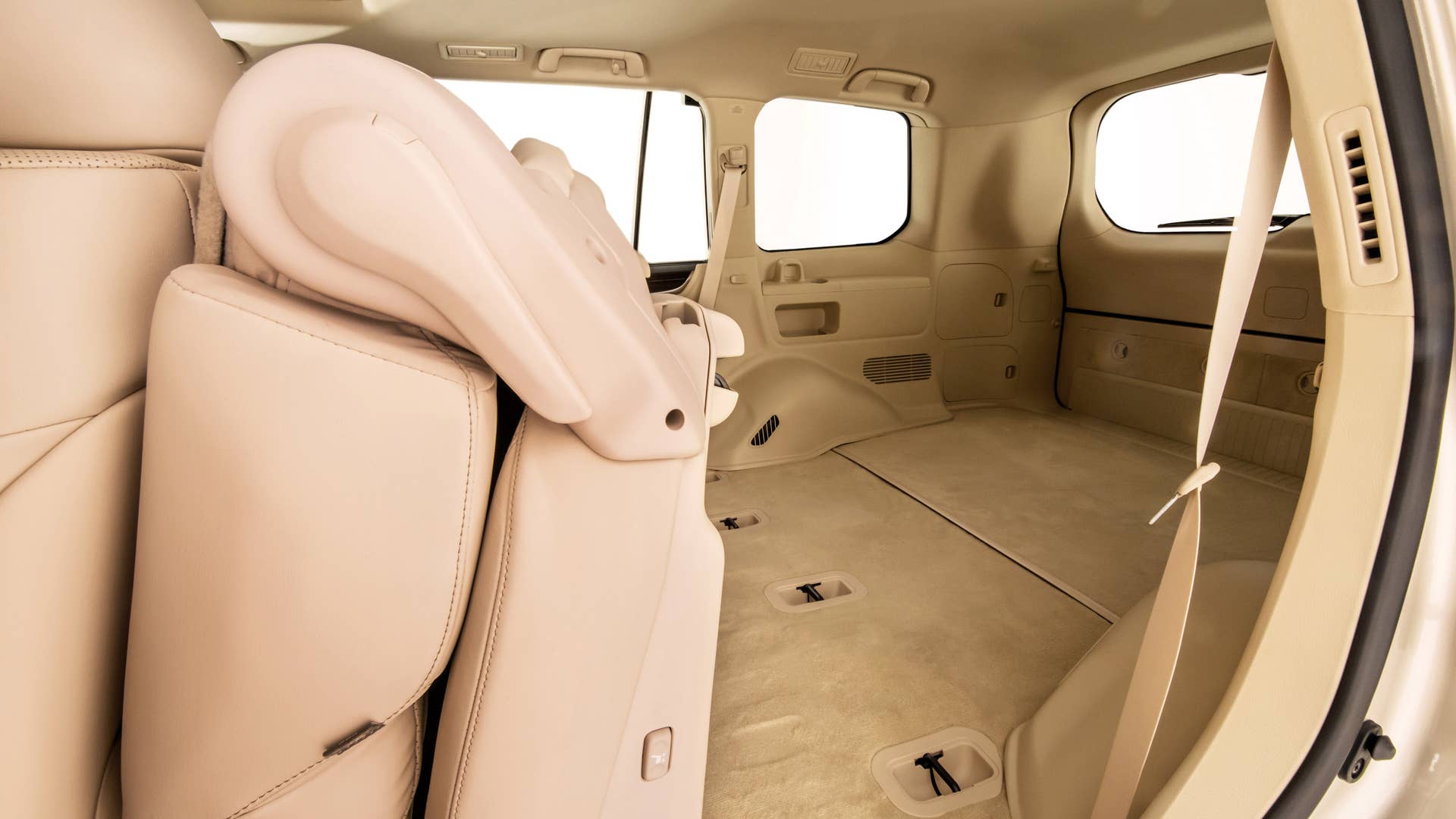 2019 Lexus LX 570