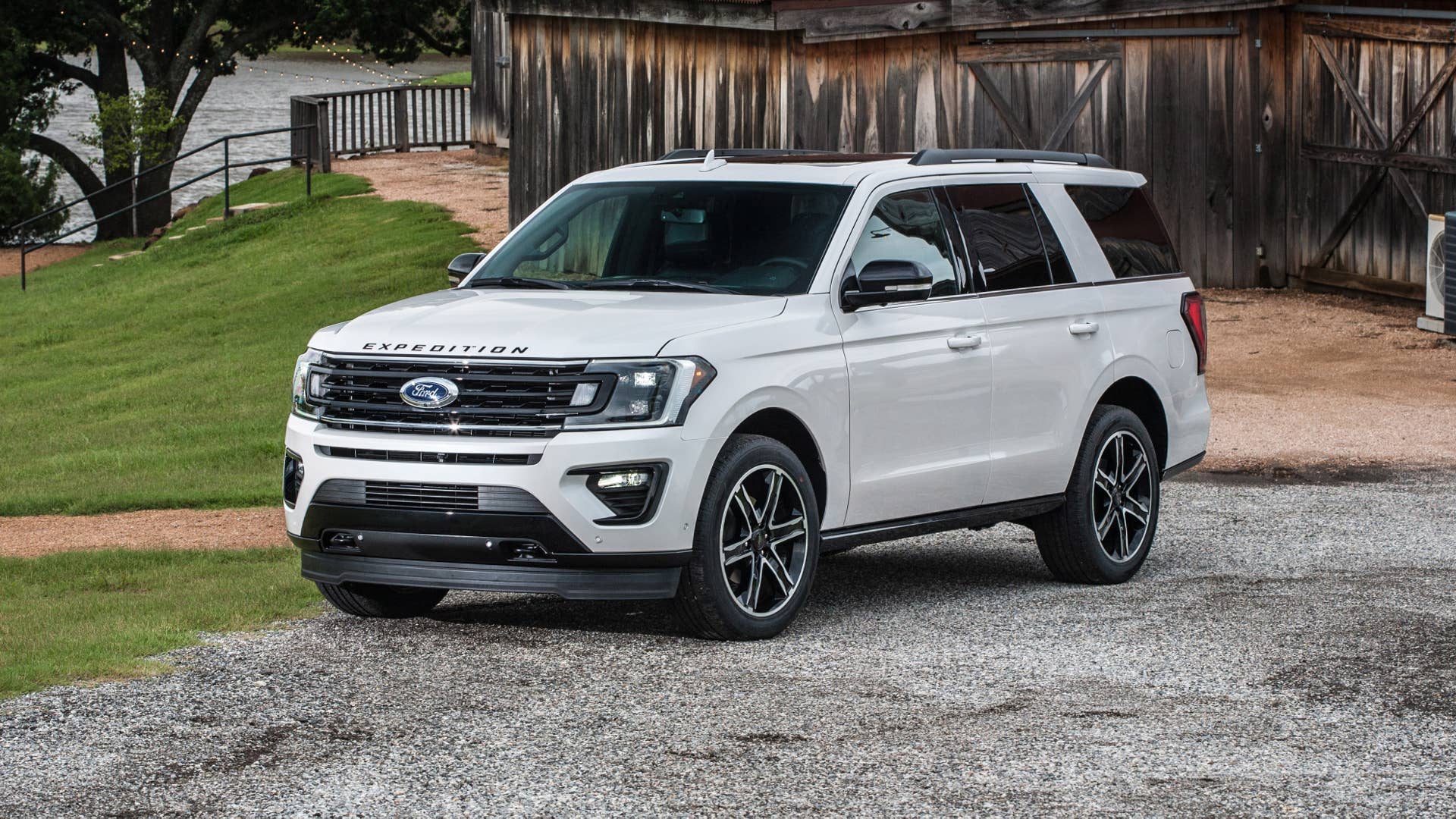 2019 Ford Expedition Stealth Edition