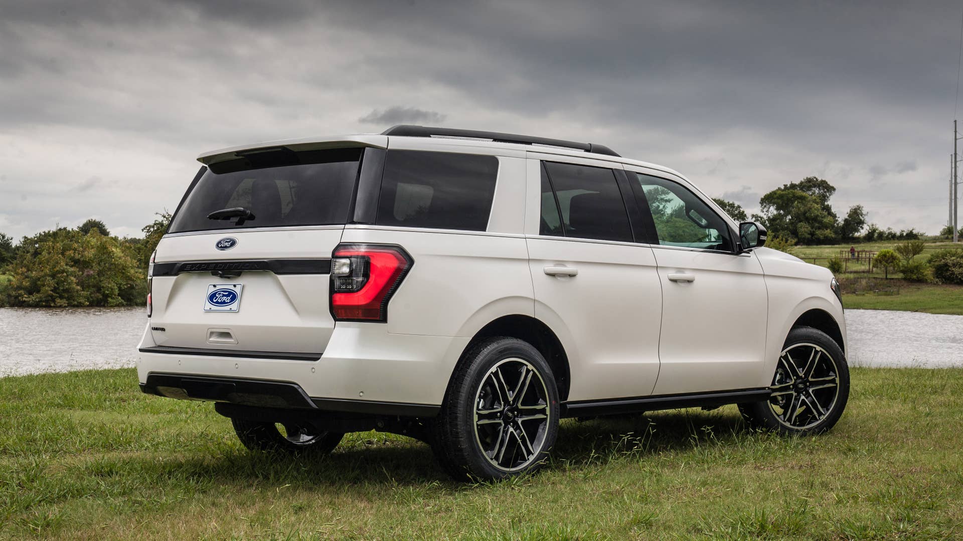 2019 Ford Expedition Stealth Edition