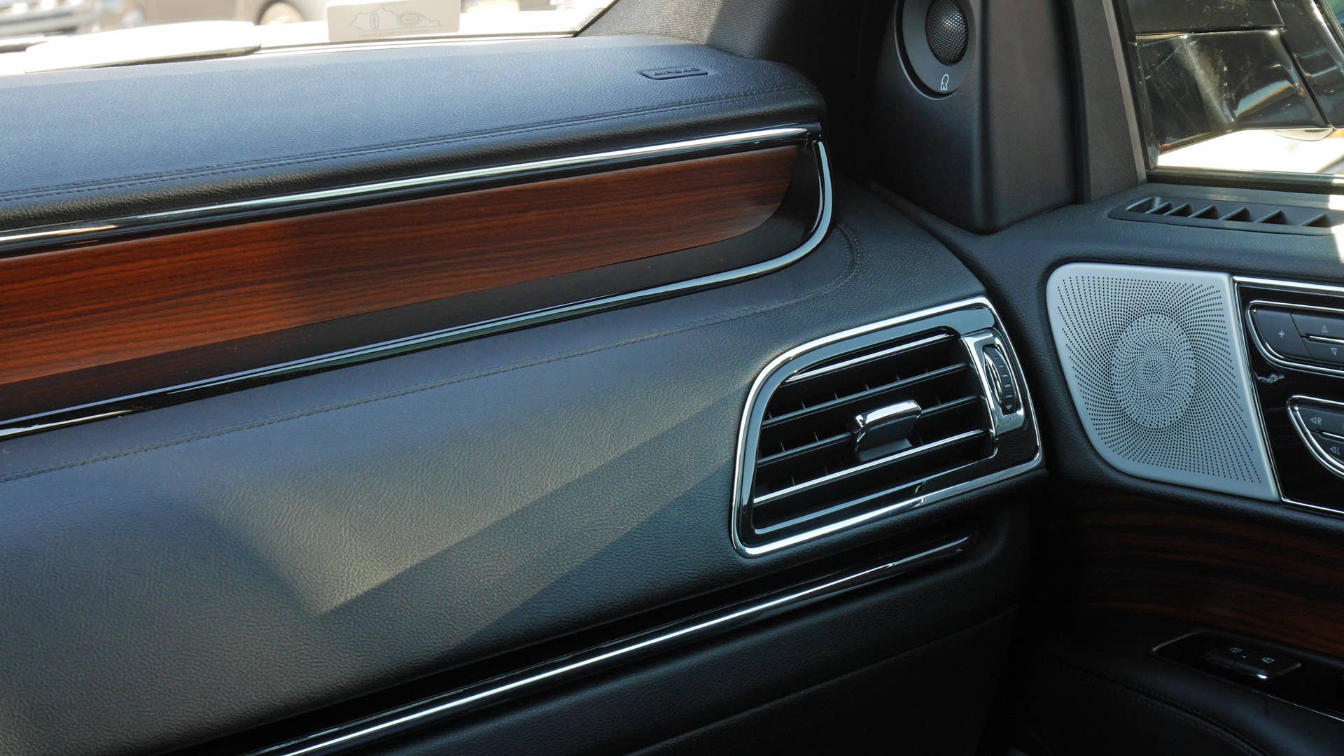 Navigator "Ebony" interior