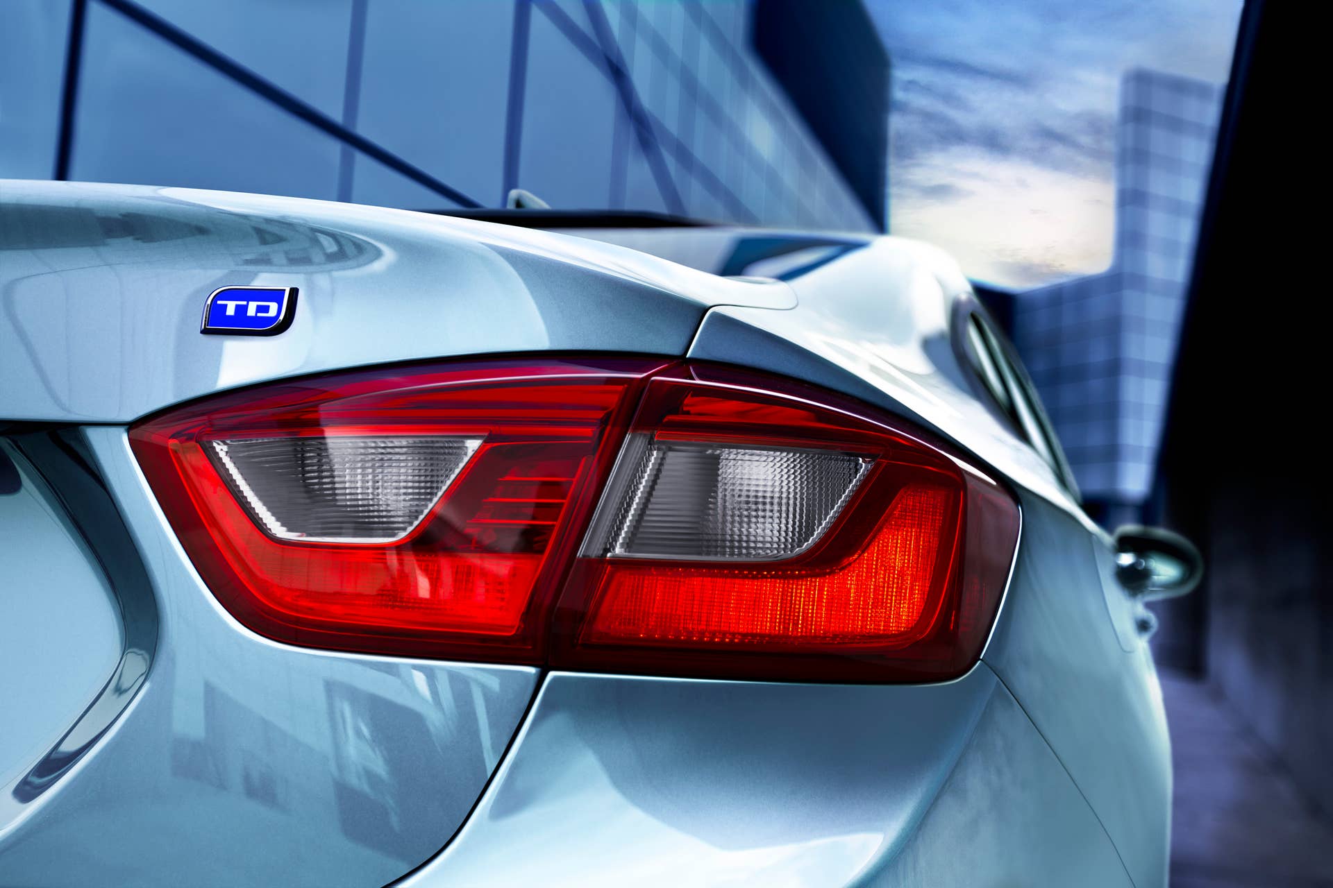 The EPA has certified all-new 2017 Cruze Diesel Sedan with the six-speed manual transmission to achieve 52 mpg highway mileage â the highest highway fuel economy of any non-hybrid in America.