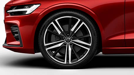 2019 Volvo S60 R-Design