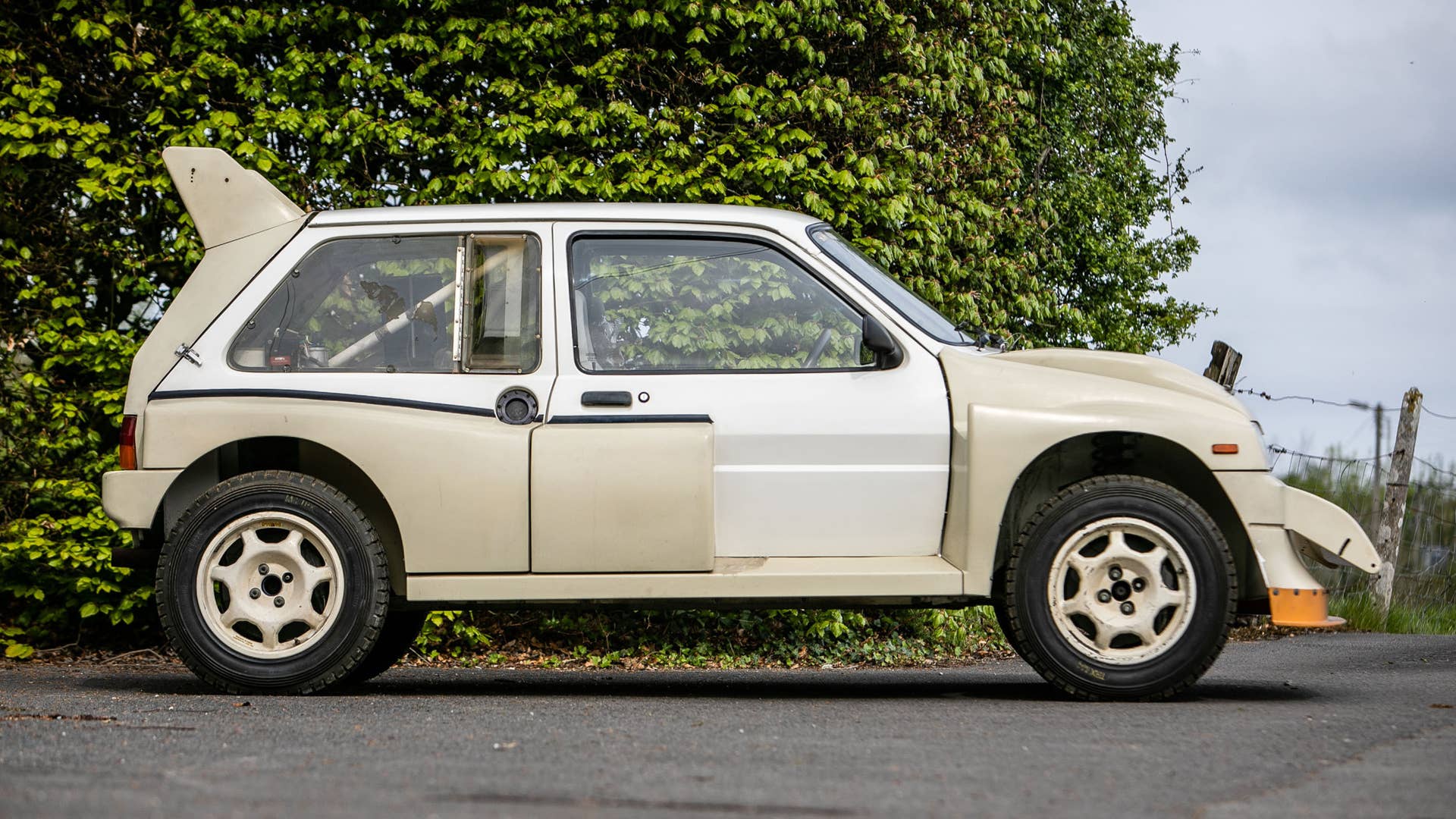 Group B Metro 6R4