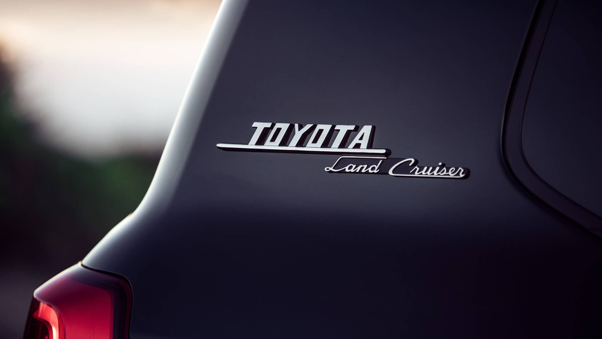 2020 Toyota Land Cruiser Heritage Edition