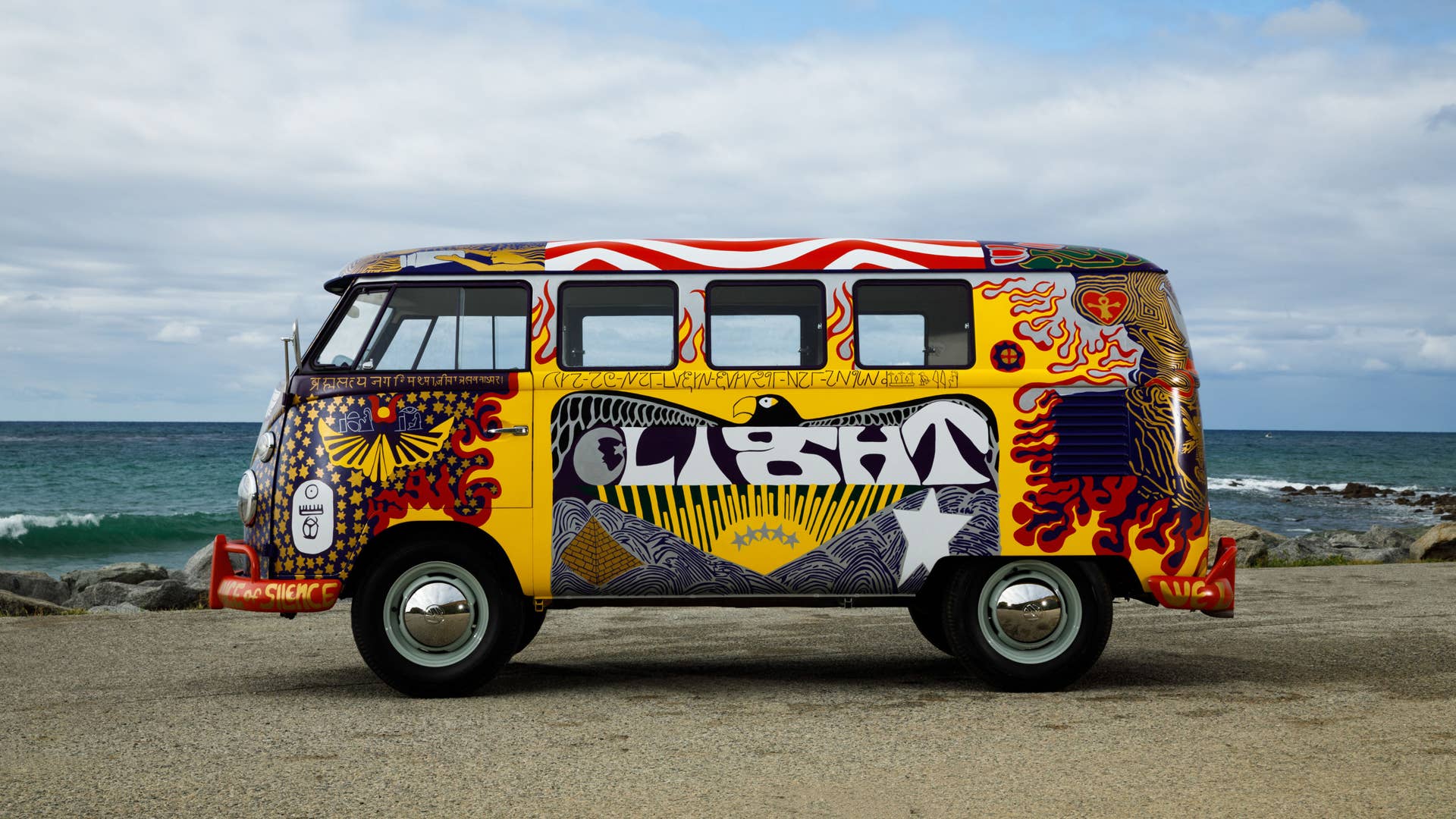 Volkswagen 'Light' bus