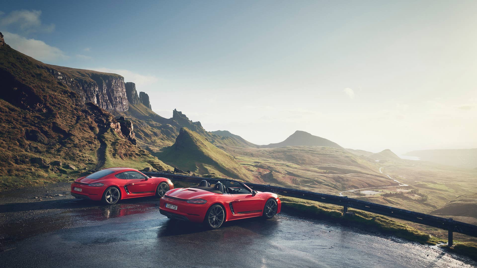 Porsche 718 Cayman T and 718 Boxster T